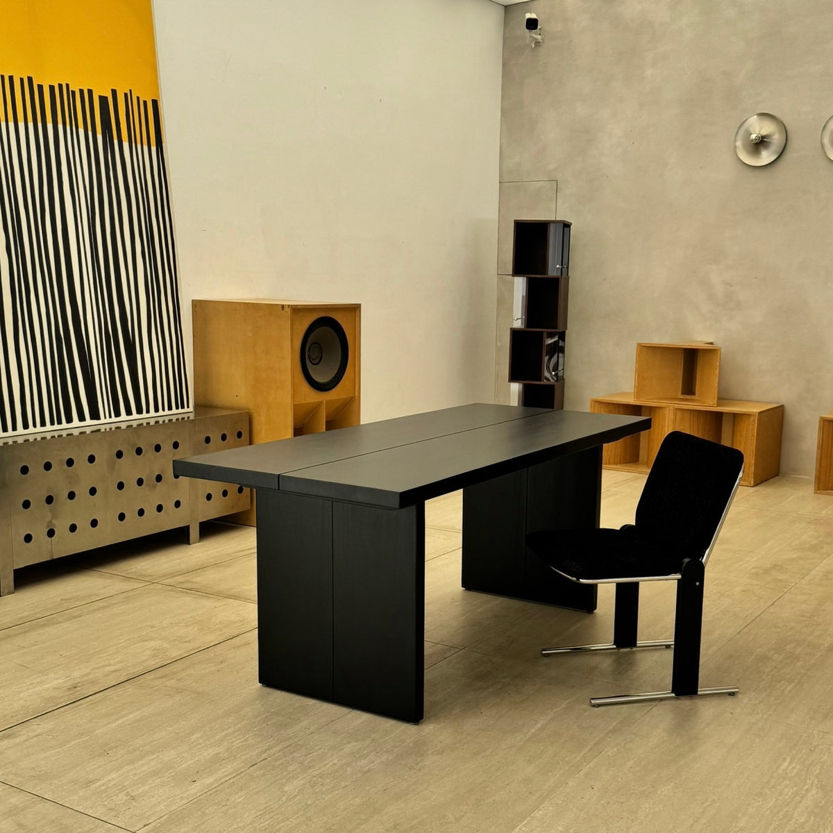 T51 Black Wood Table