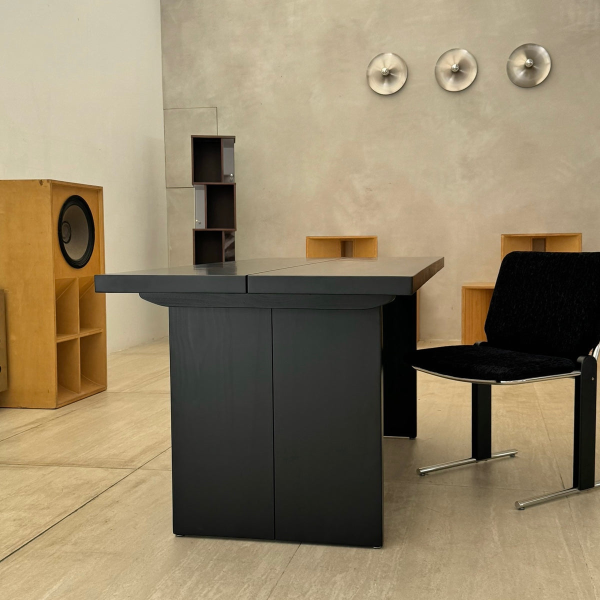 T51 Black Wood Table