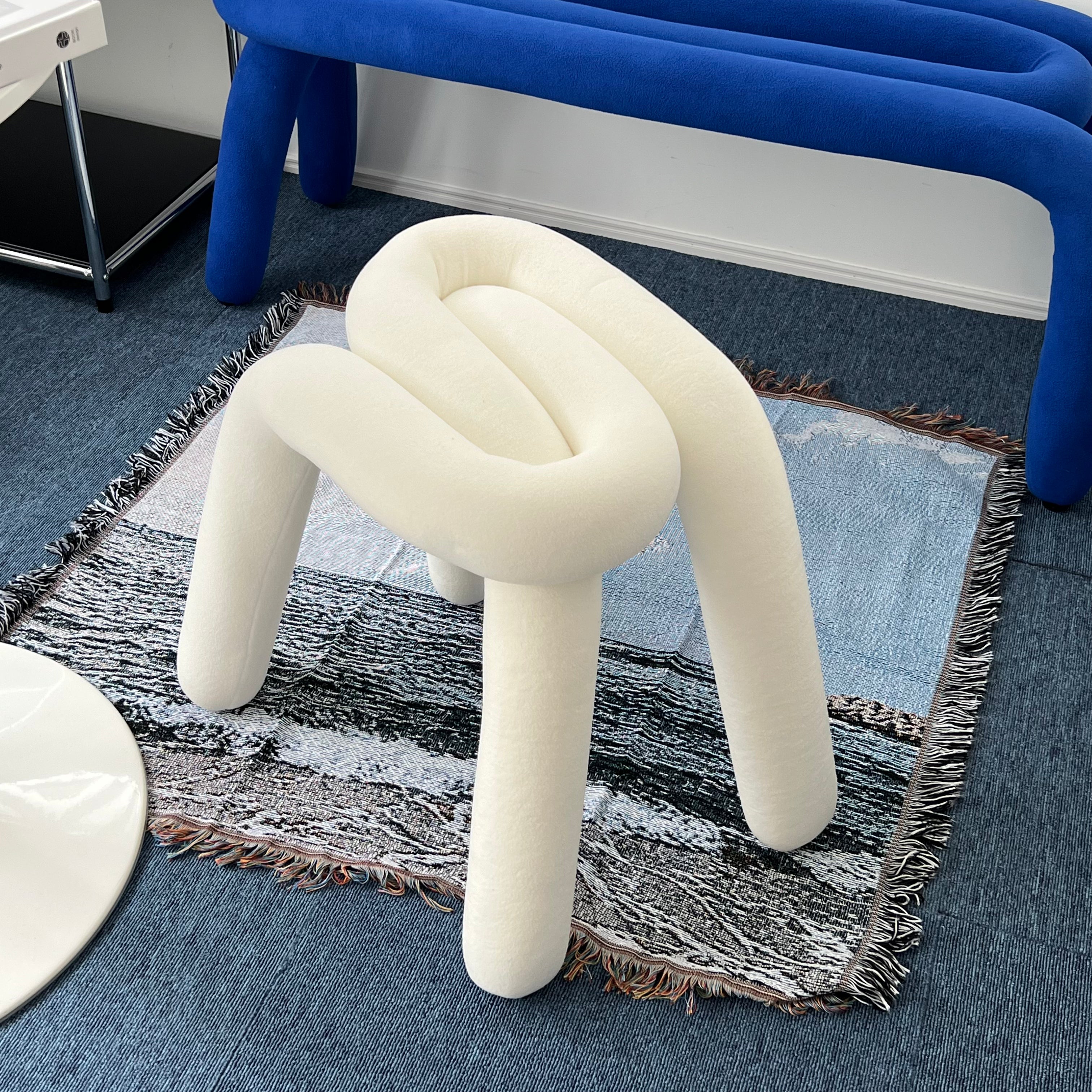 C32 Design flex stool