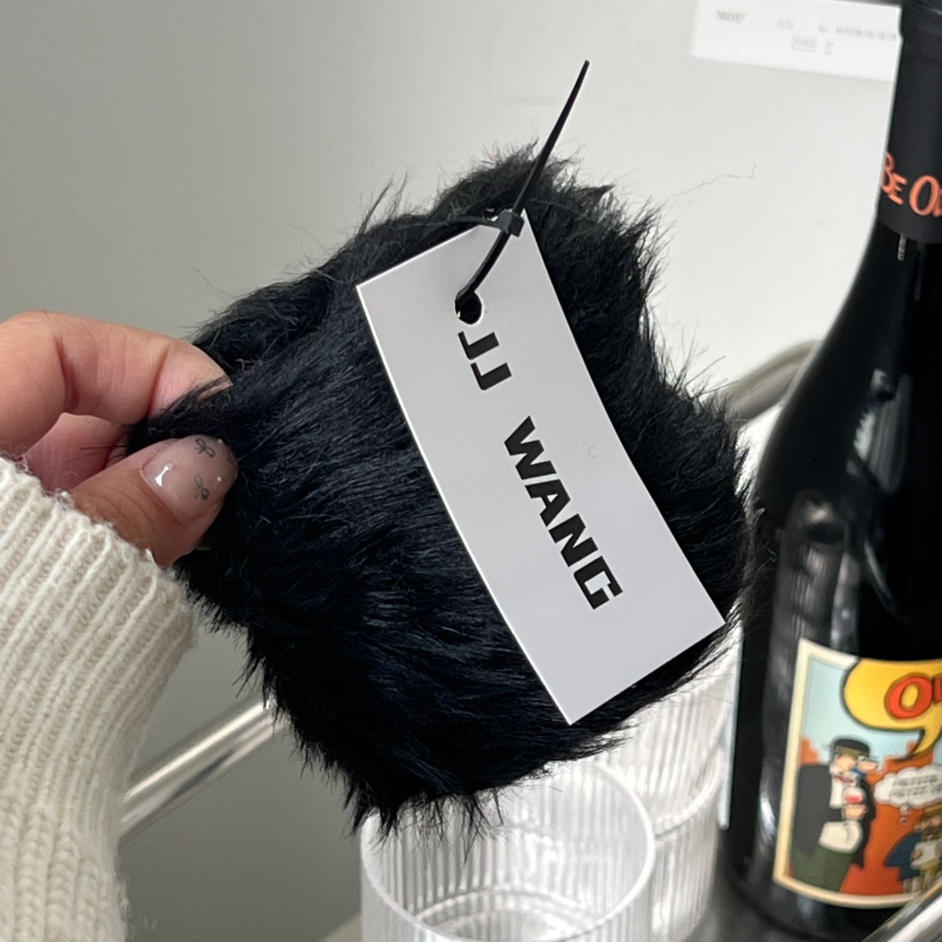 Fur plant vase