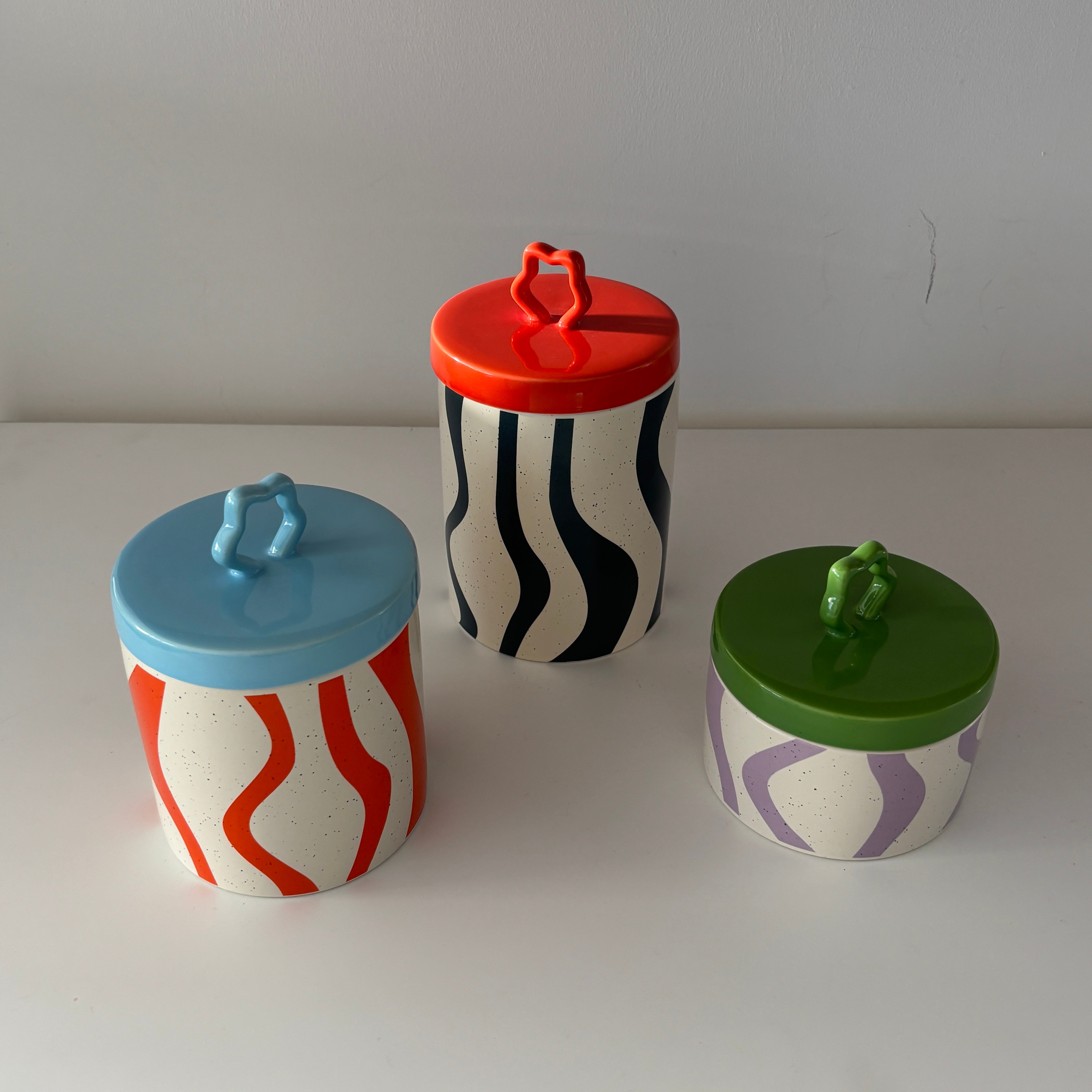 Wavy Pop Canister