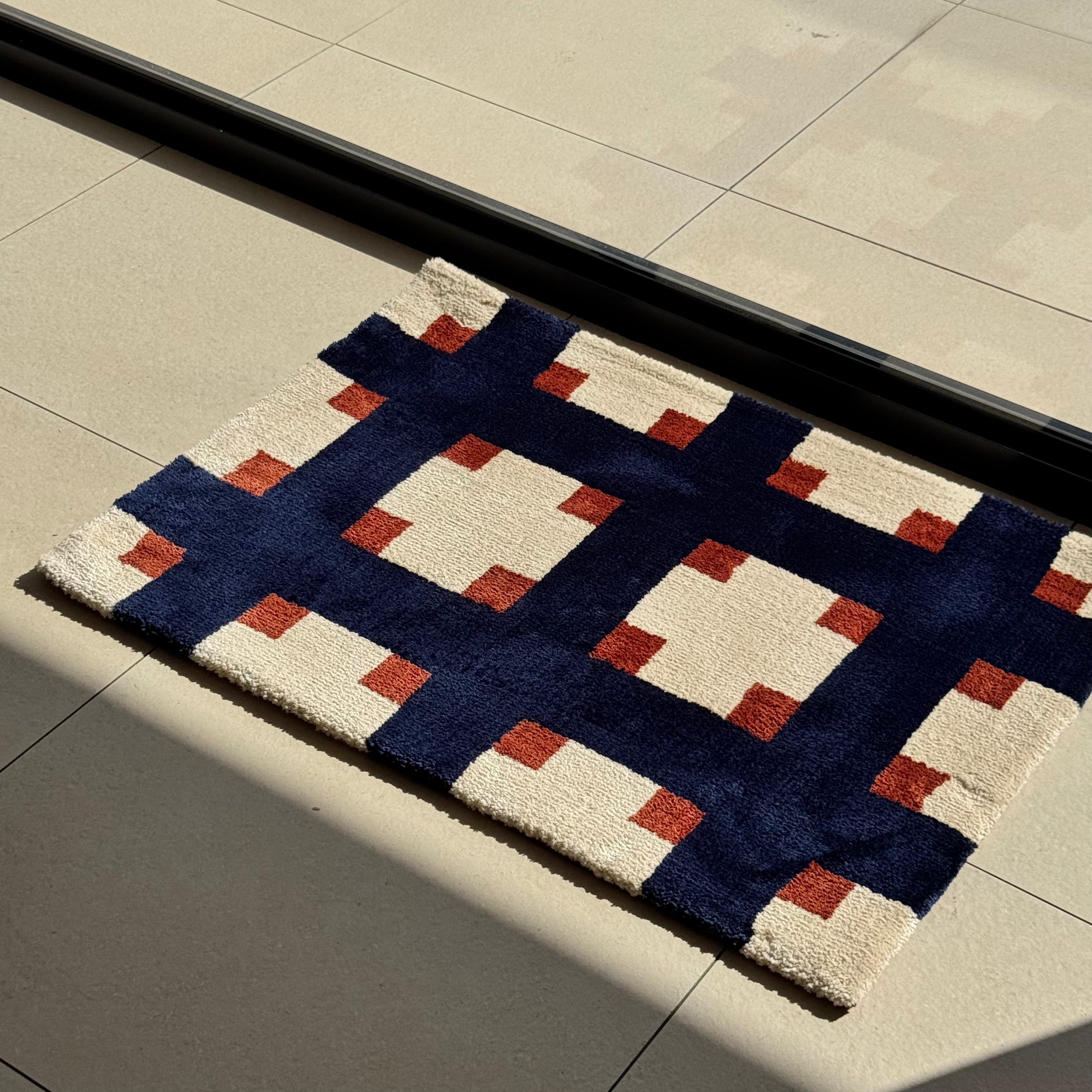 ”Velto” Midnight Grid rug