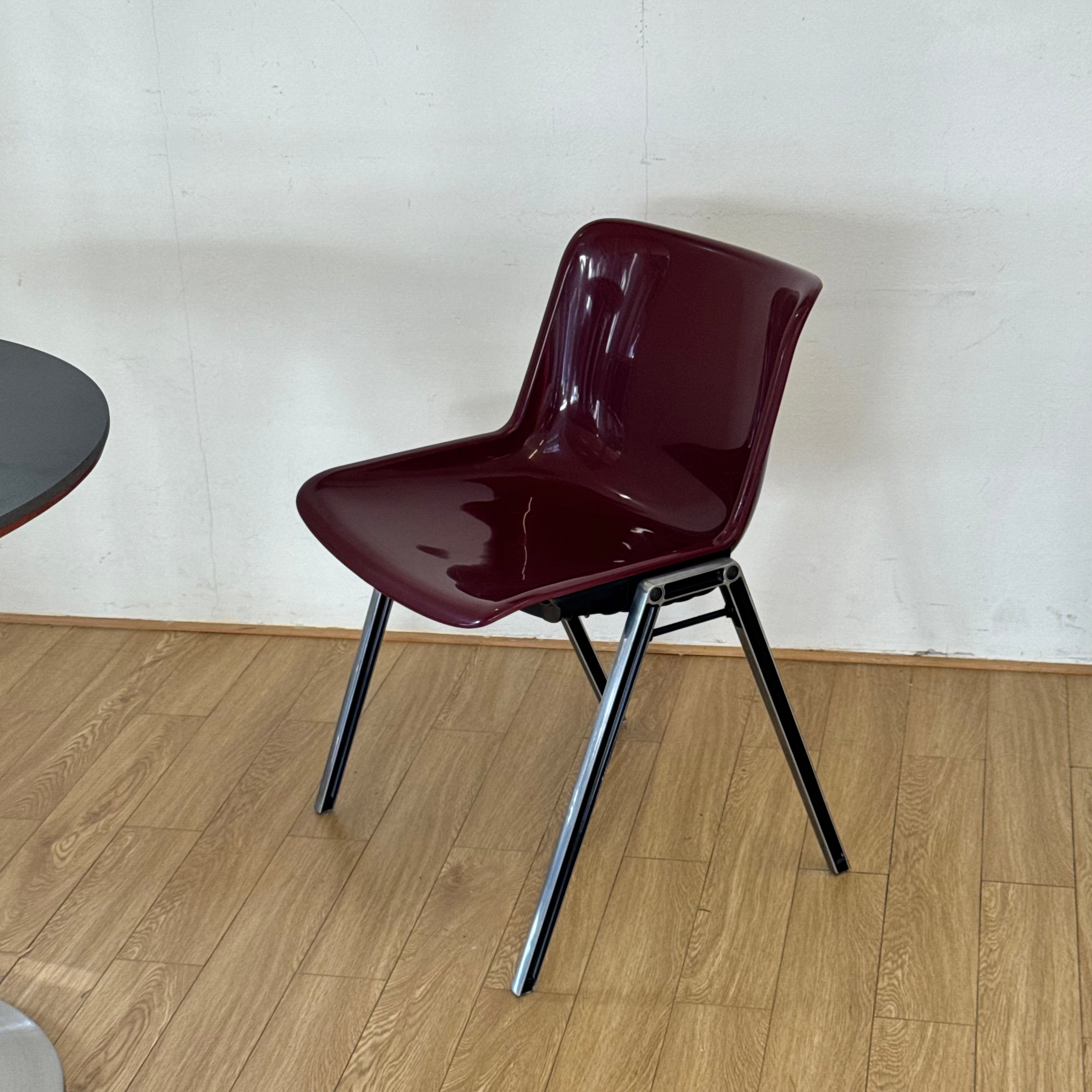 Maroon curve chair