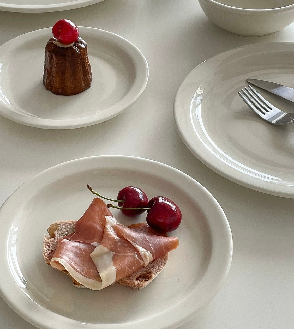 Minimal plate