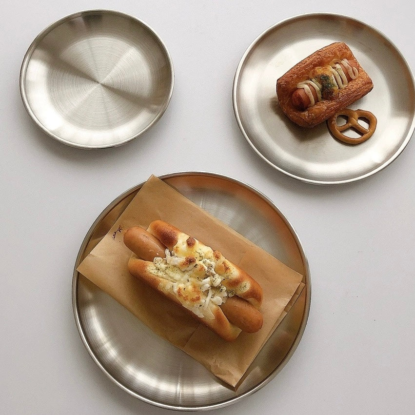 Simple stainless plate