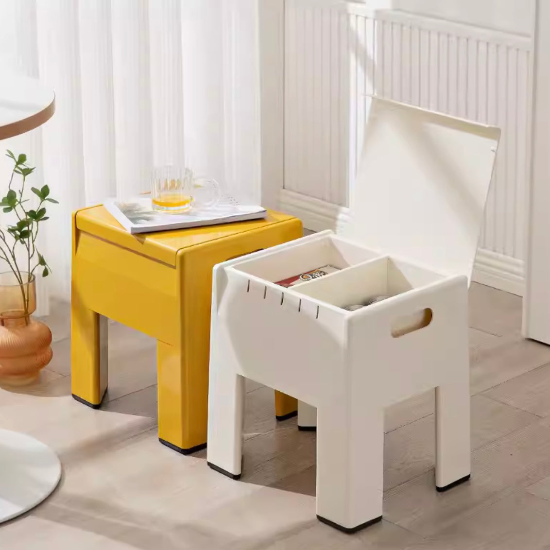 C40 Strage Stool