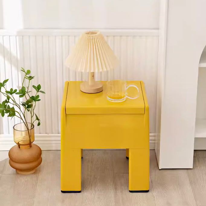 C40 Strage Stool