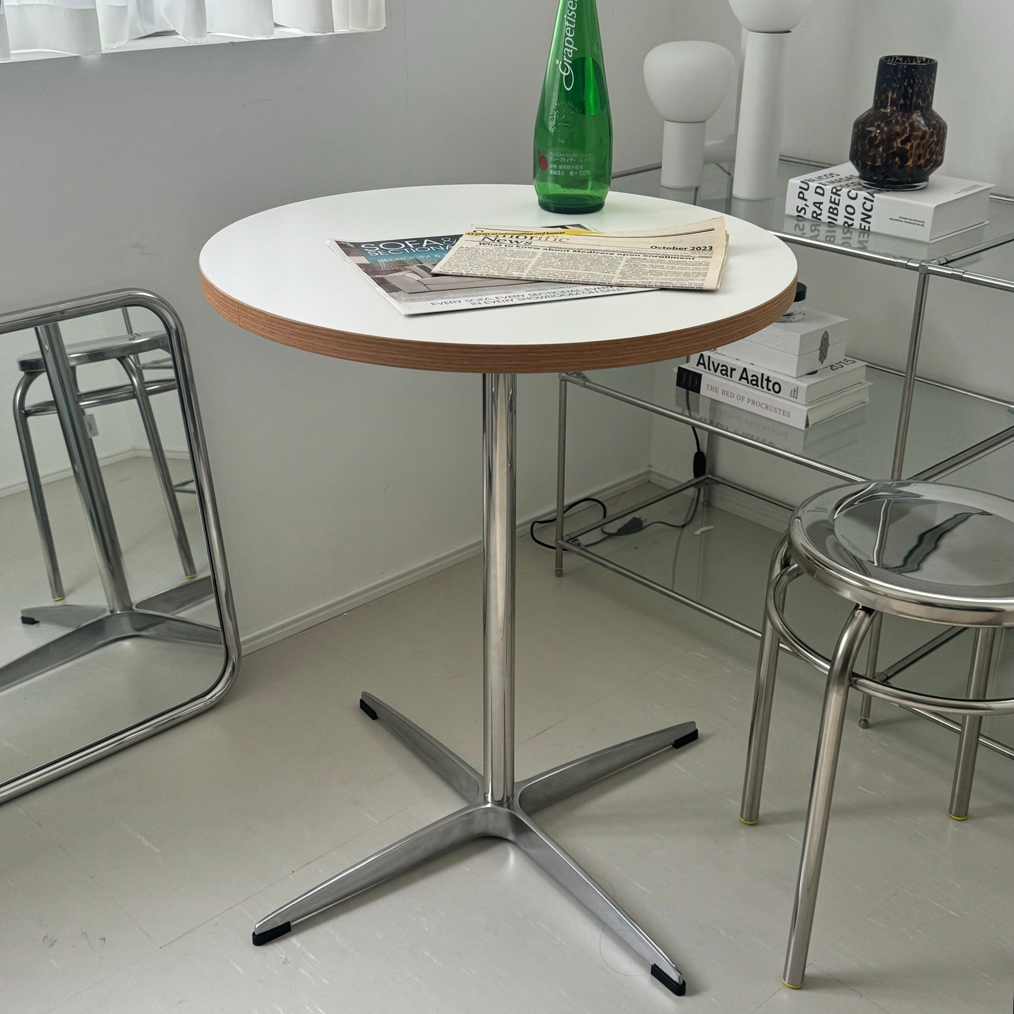 T29 silverwood cafe table