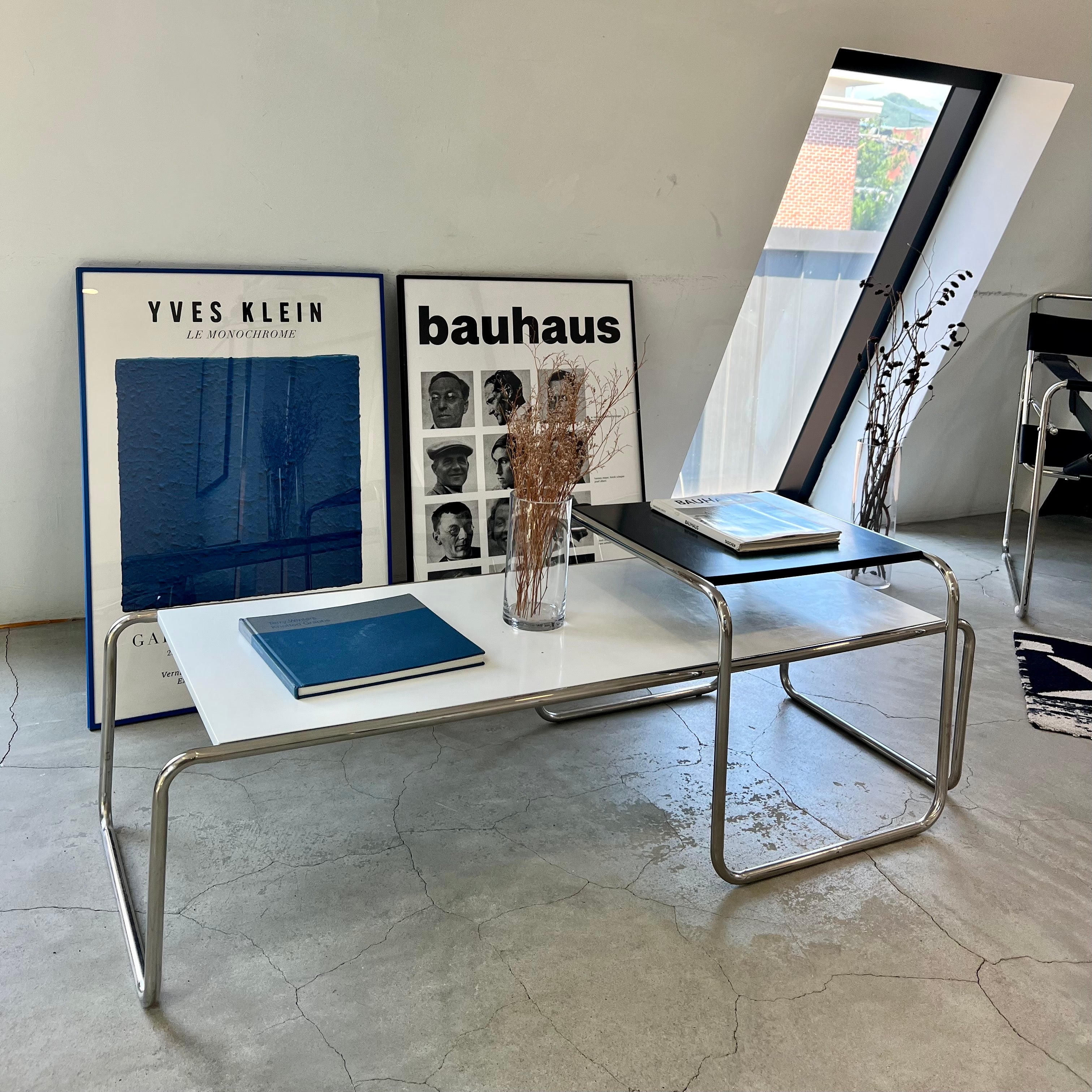 T7 Modern Living Table
