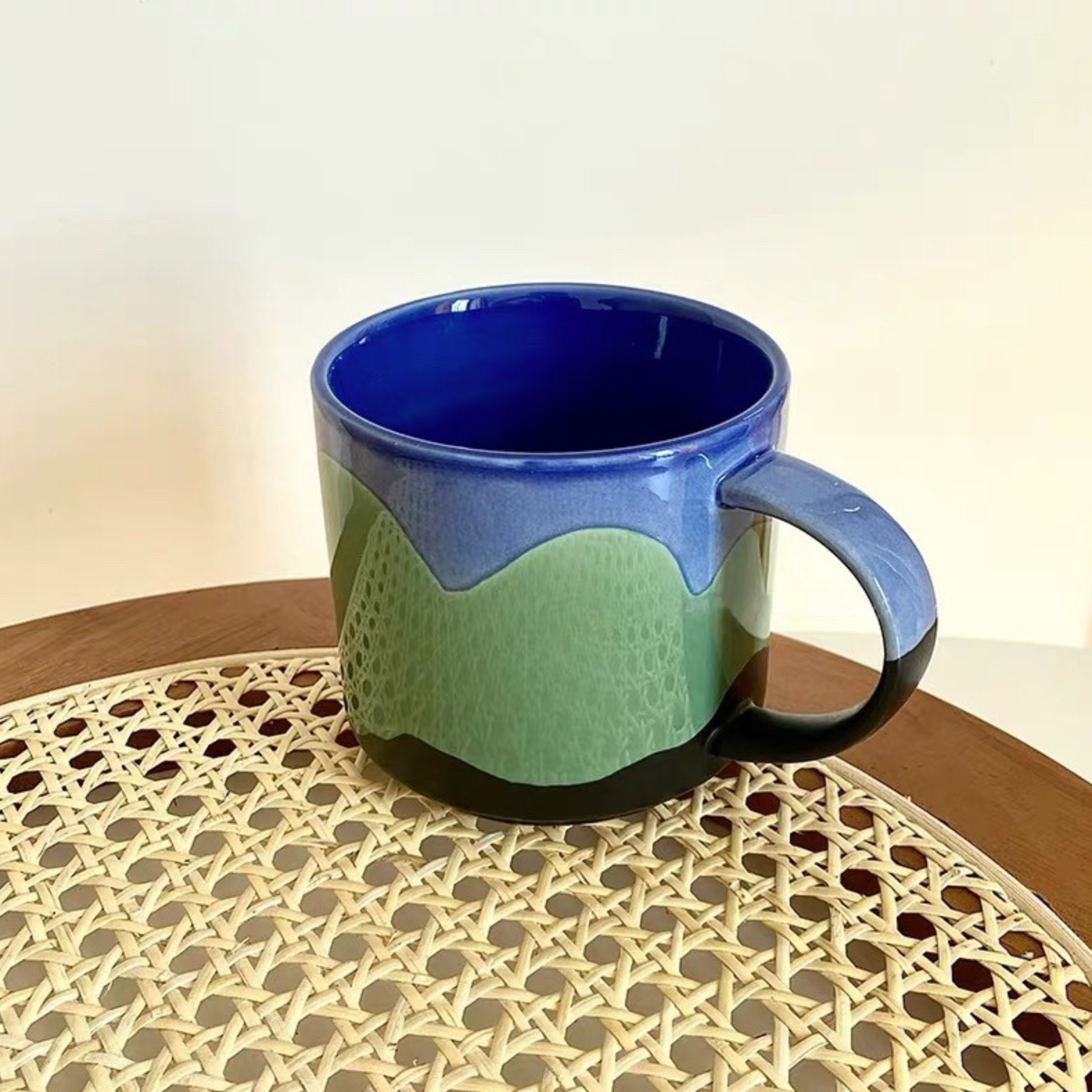 Wave paint mug