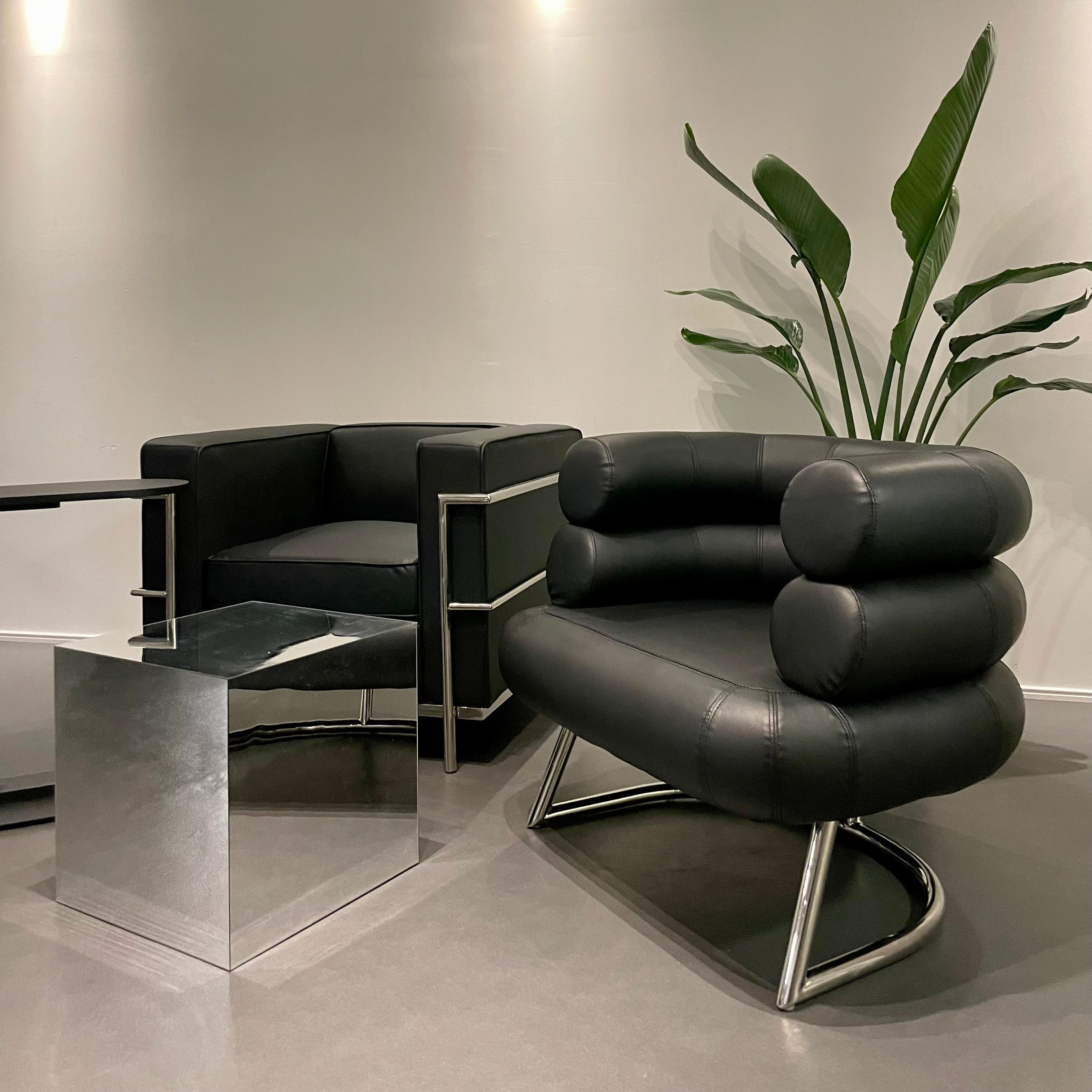 LC sofa