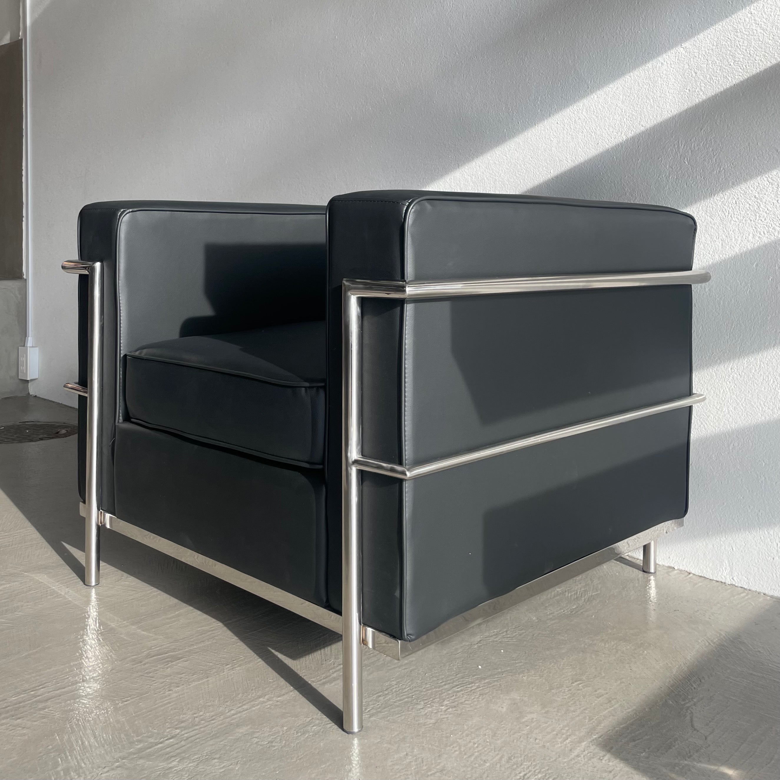 LC sofa