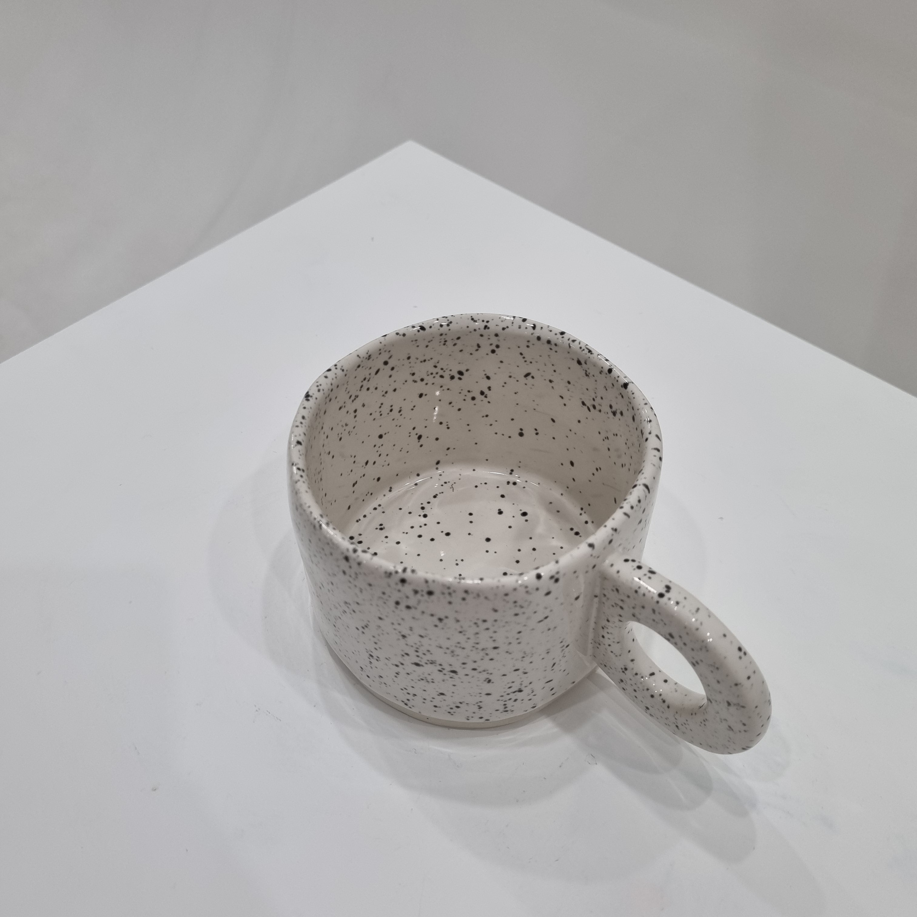 Ring handle cup