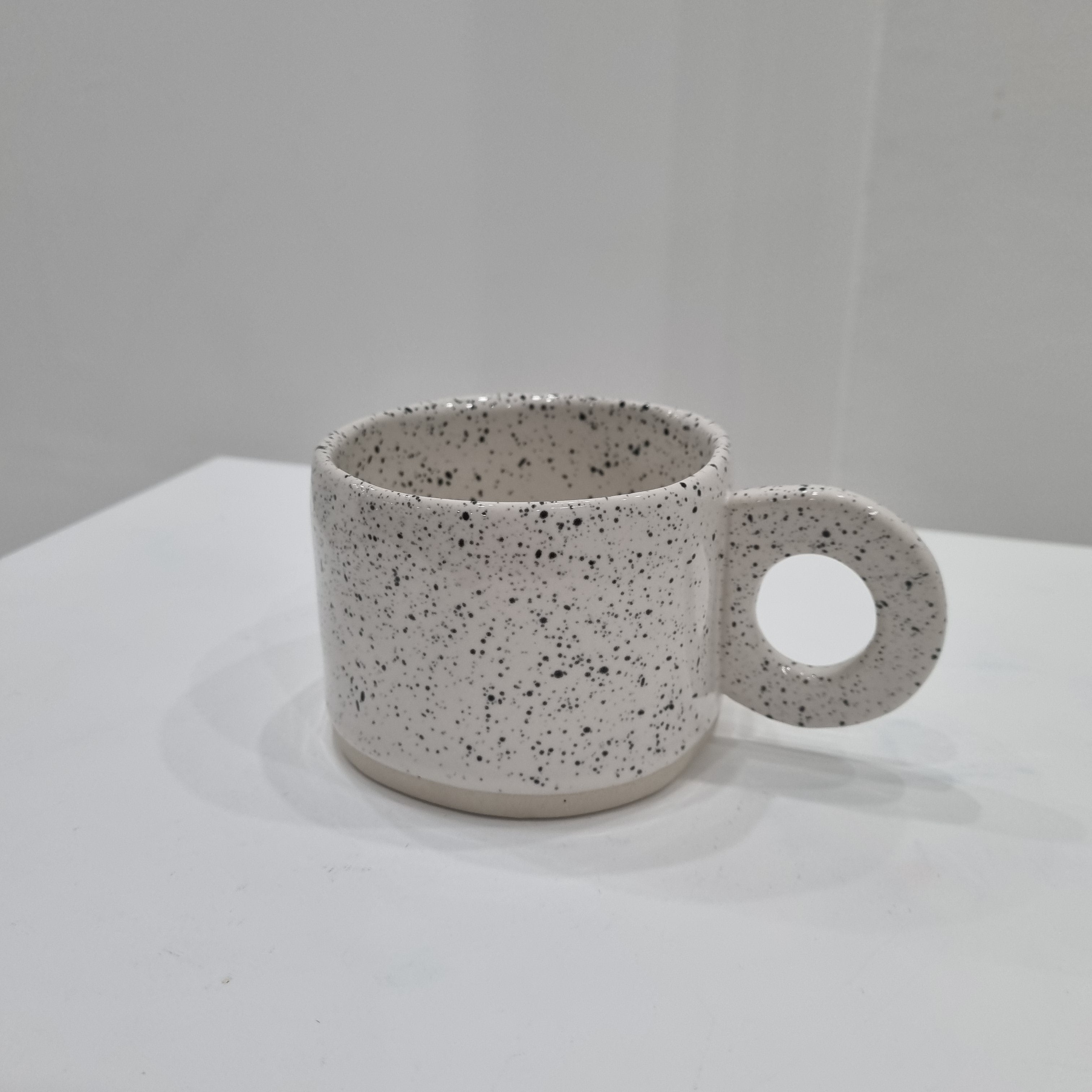 Ring handle cup