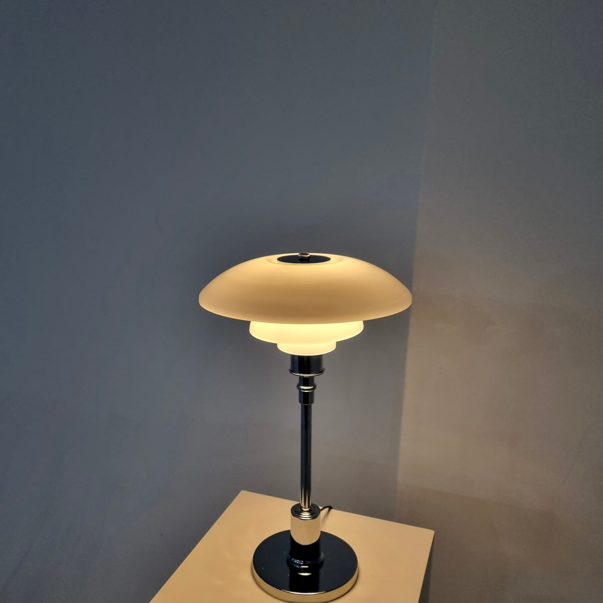 Simple layer lamp