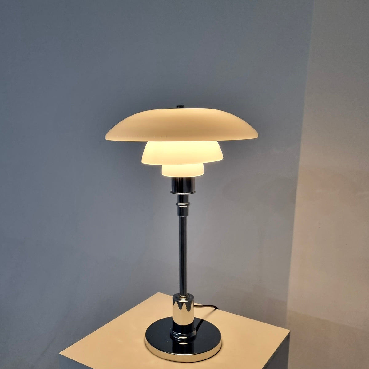 Simple layer lamp