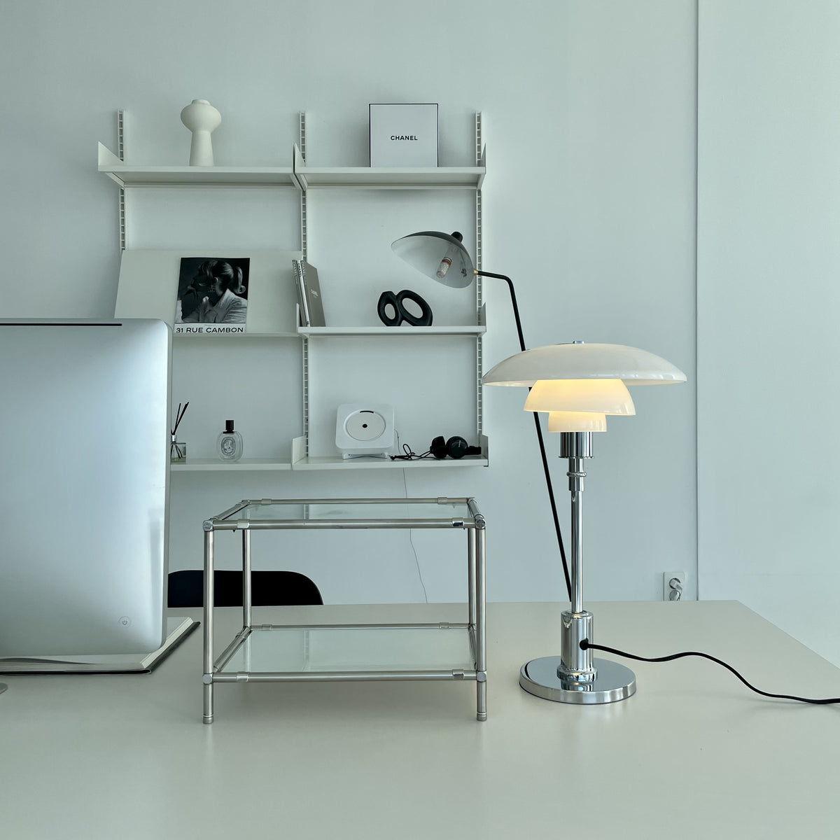 Simple layer lamp