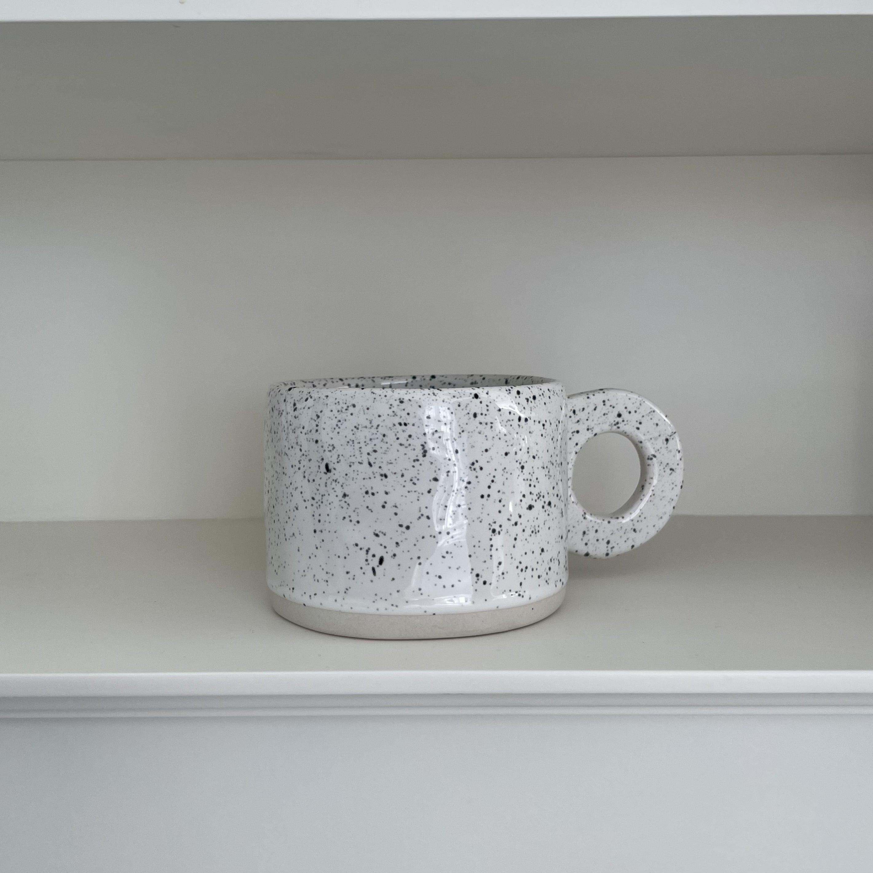 Ring handle cup