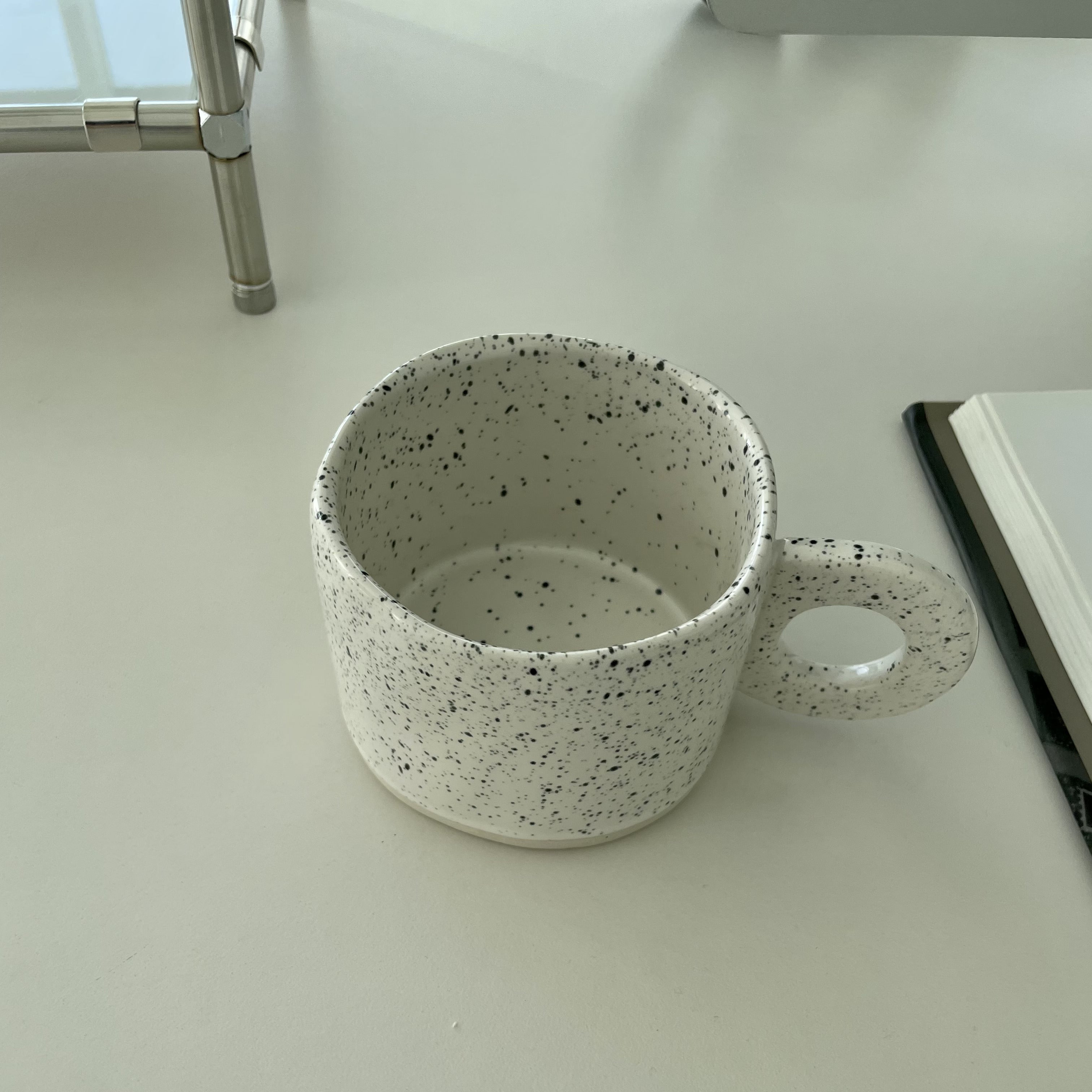 Ring handle cup