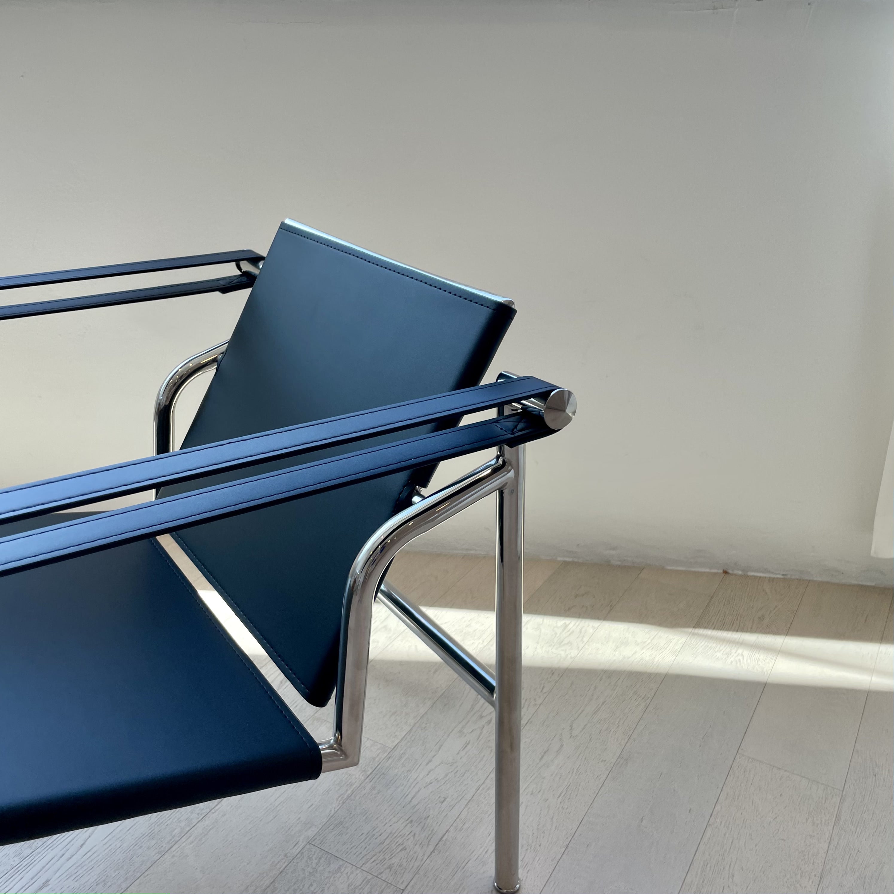 C13 ステンレスラウンジチェア 2color