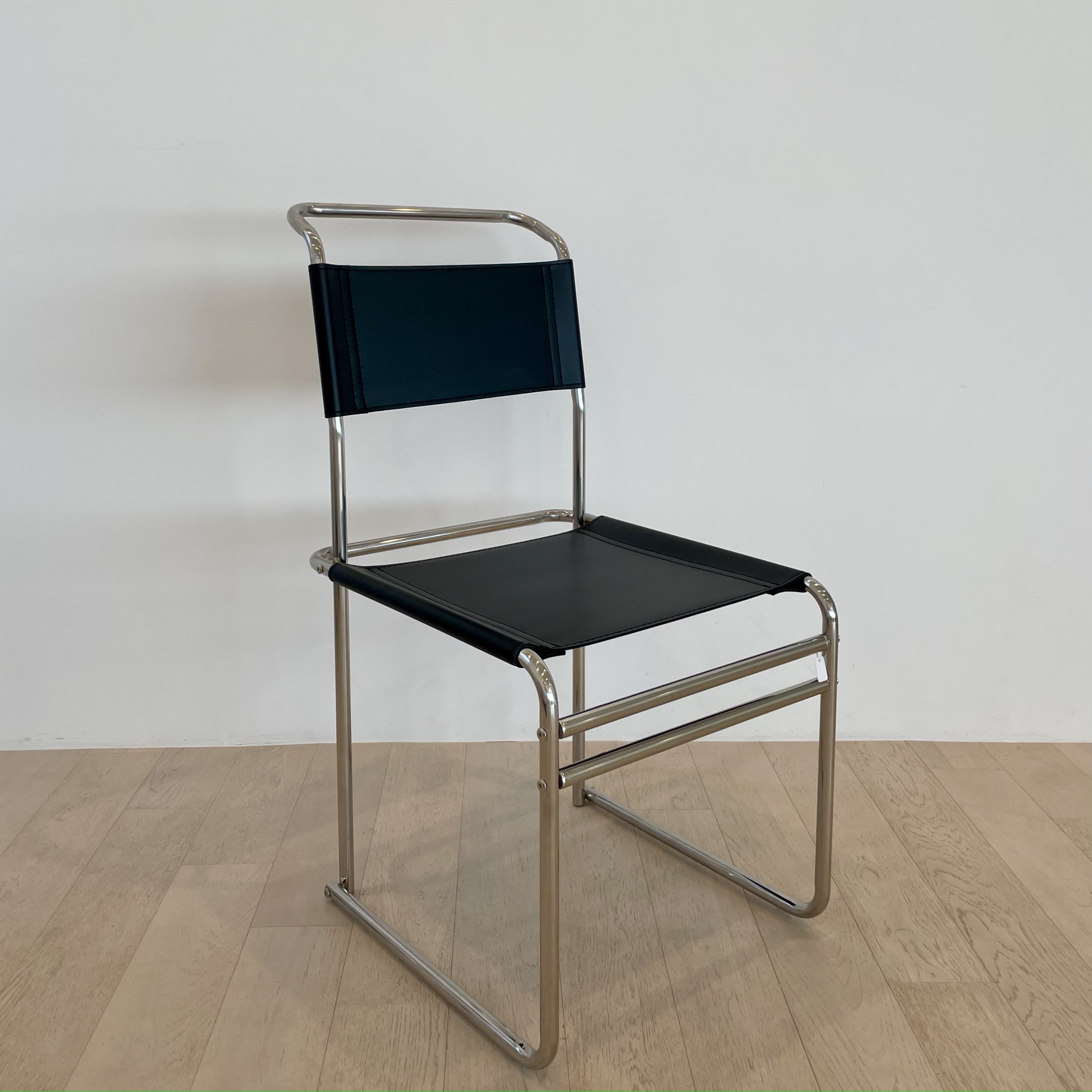 C14 シンプルステンレスチェア