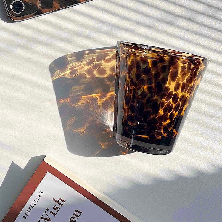 Tortoiseshell glass