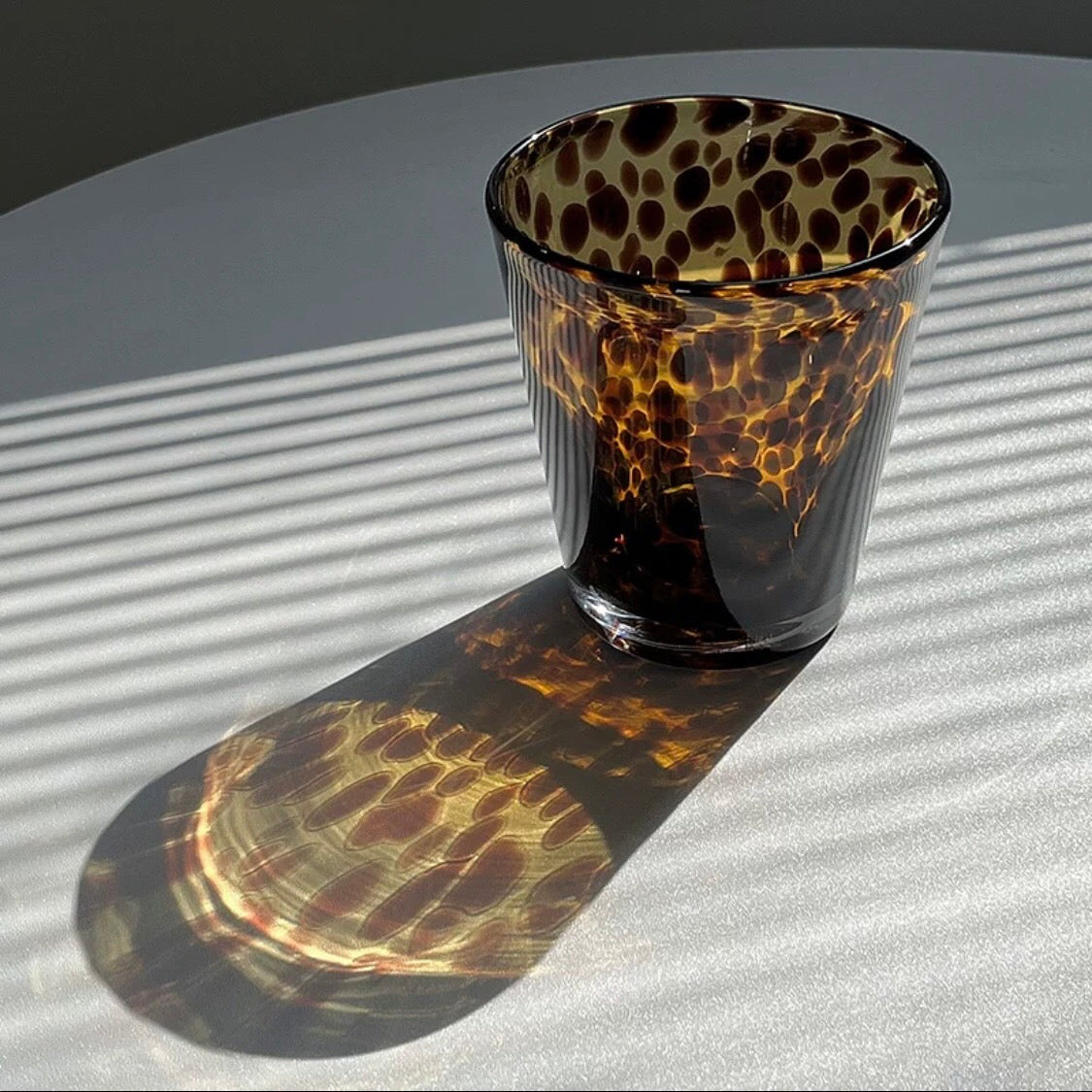 Tortoiseshell glass