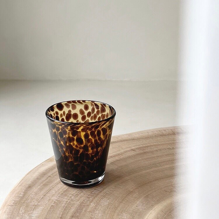 Tortoiseshell glass