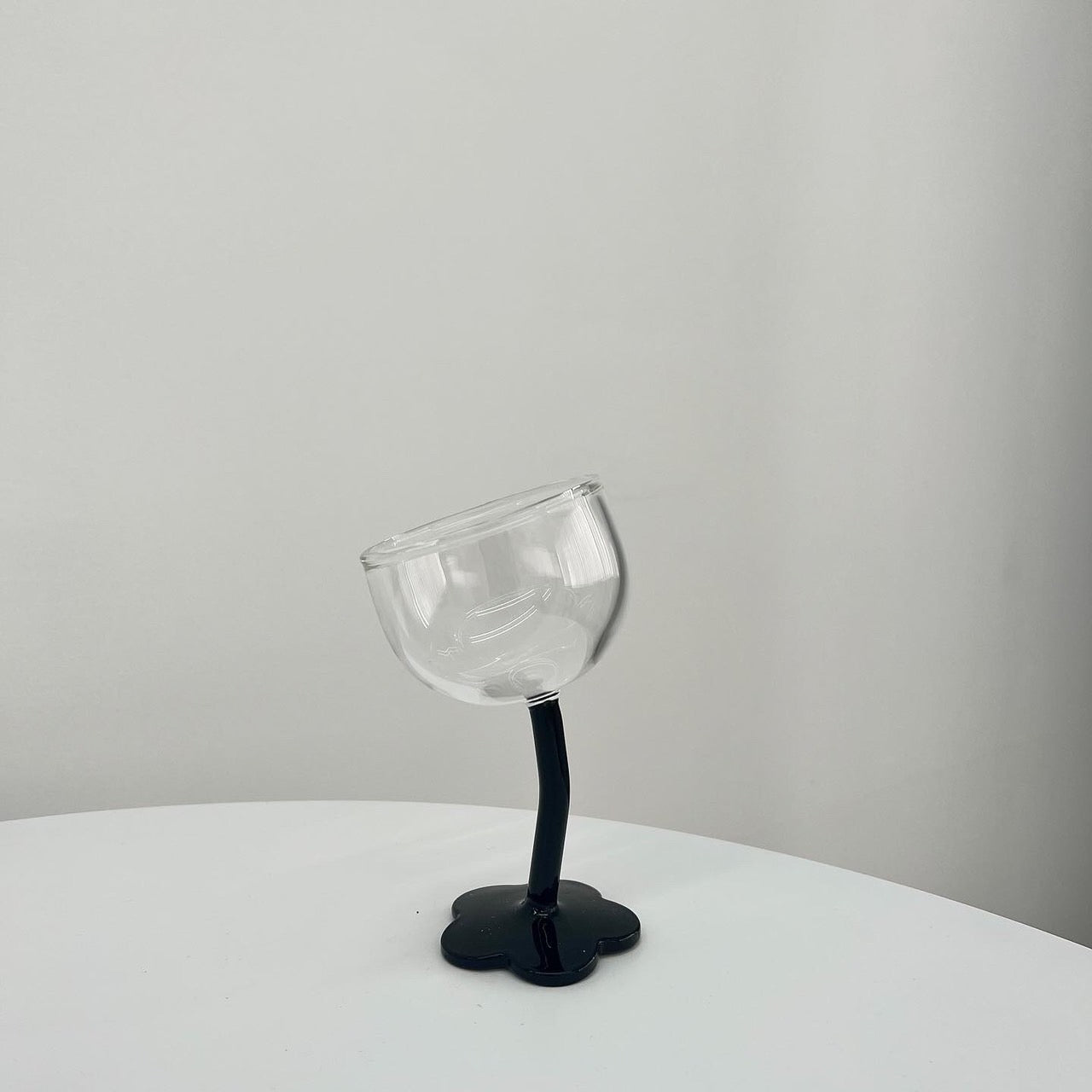 Black flower stand glass