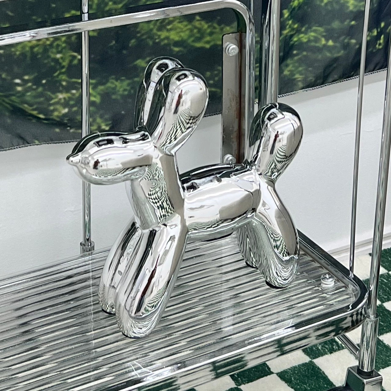 Silver dog objet