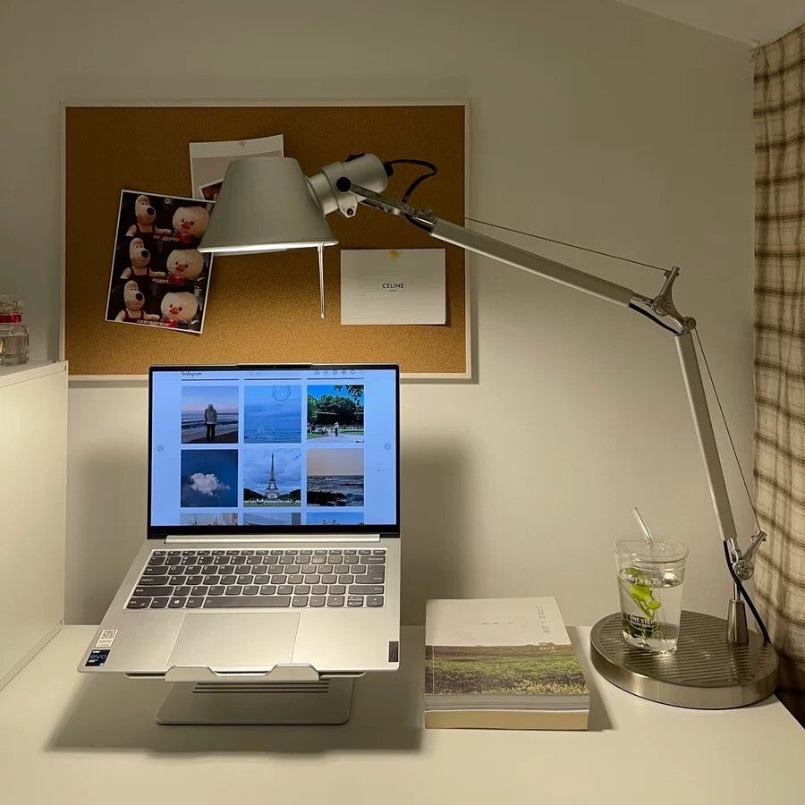 Wide angle lamp