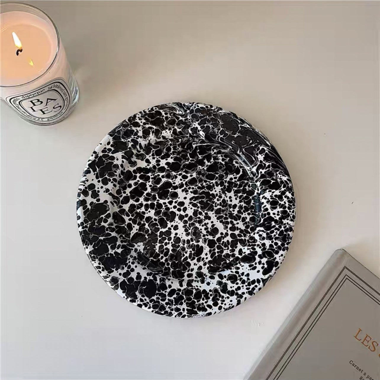 Paint tableware