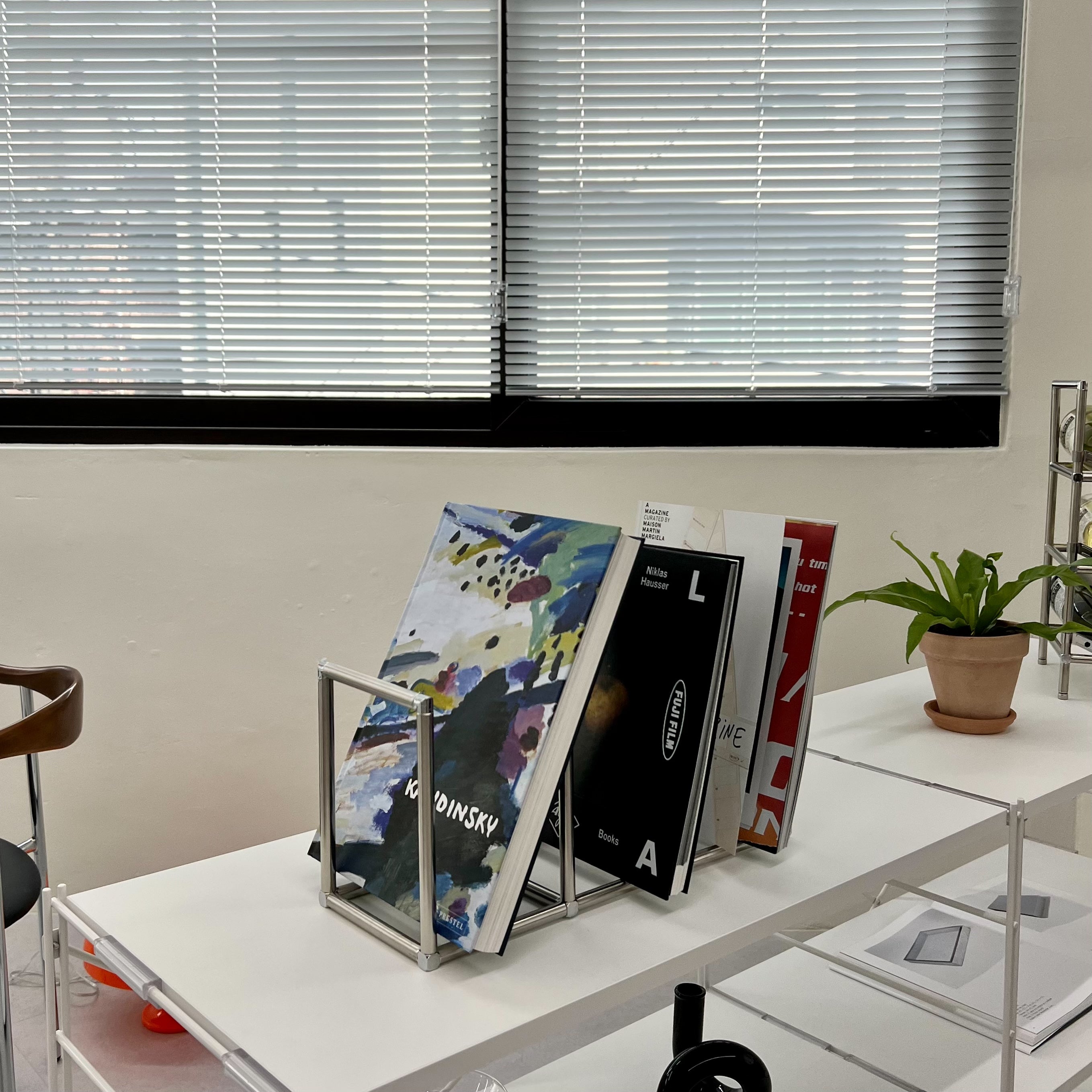 【通常発送】Tool book stand