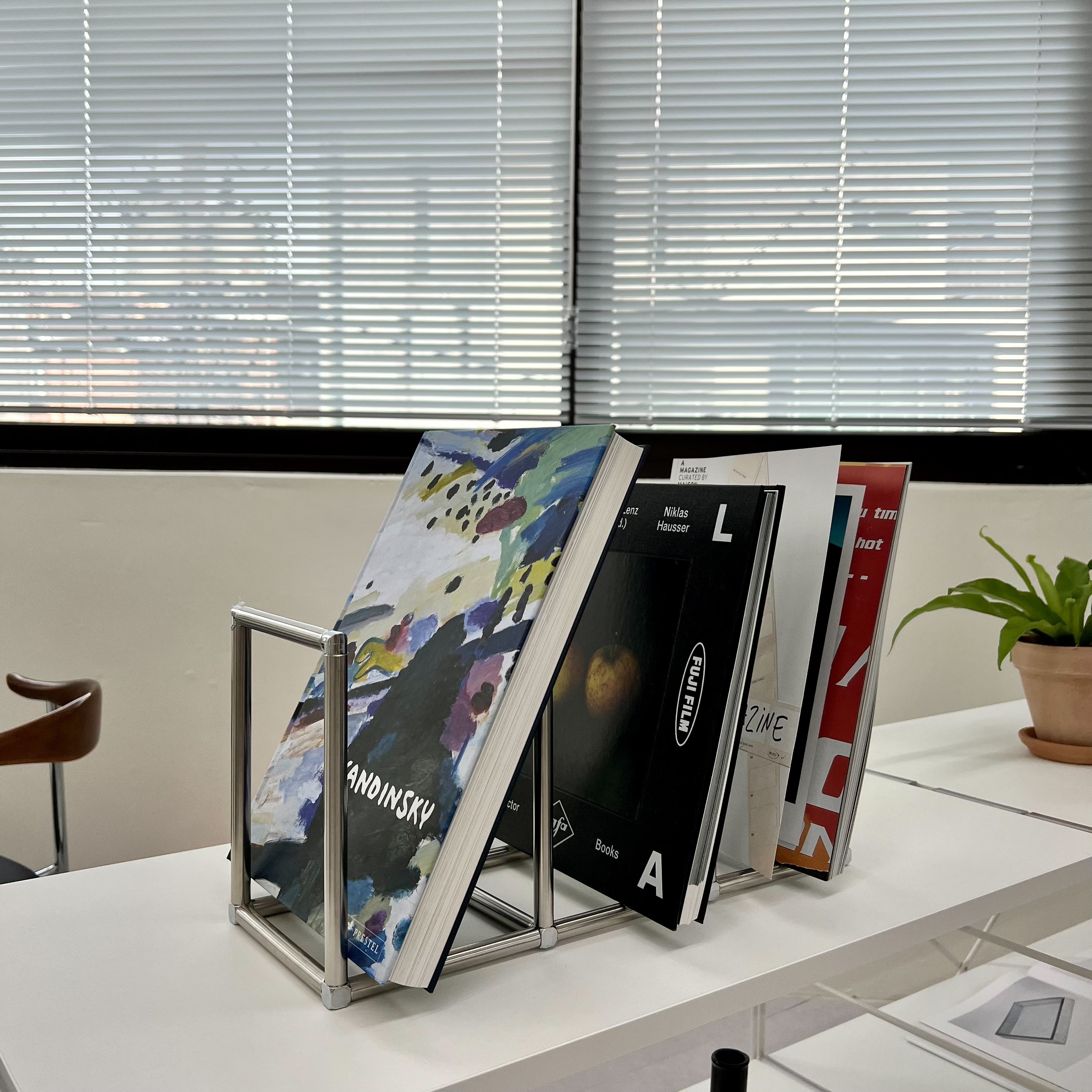 【通常発送】Tool book stand