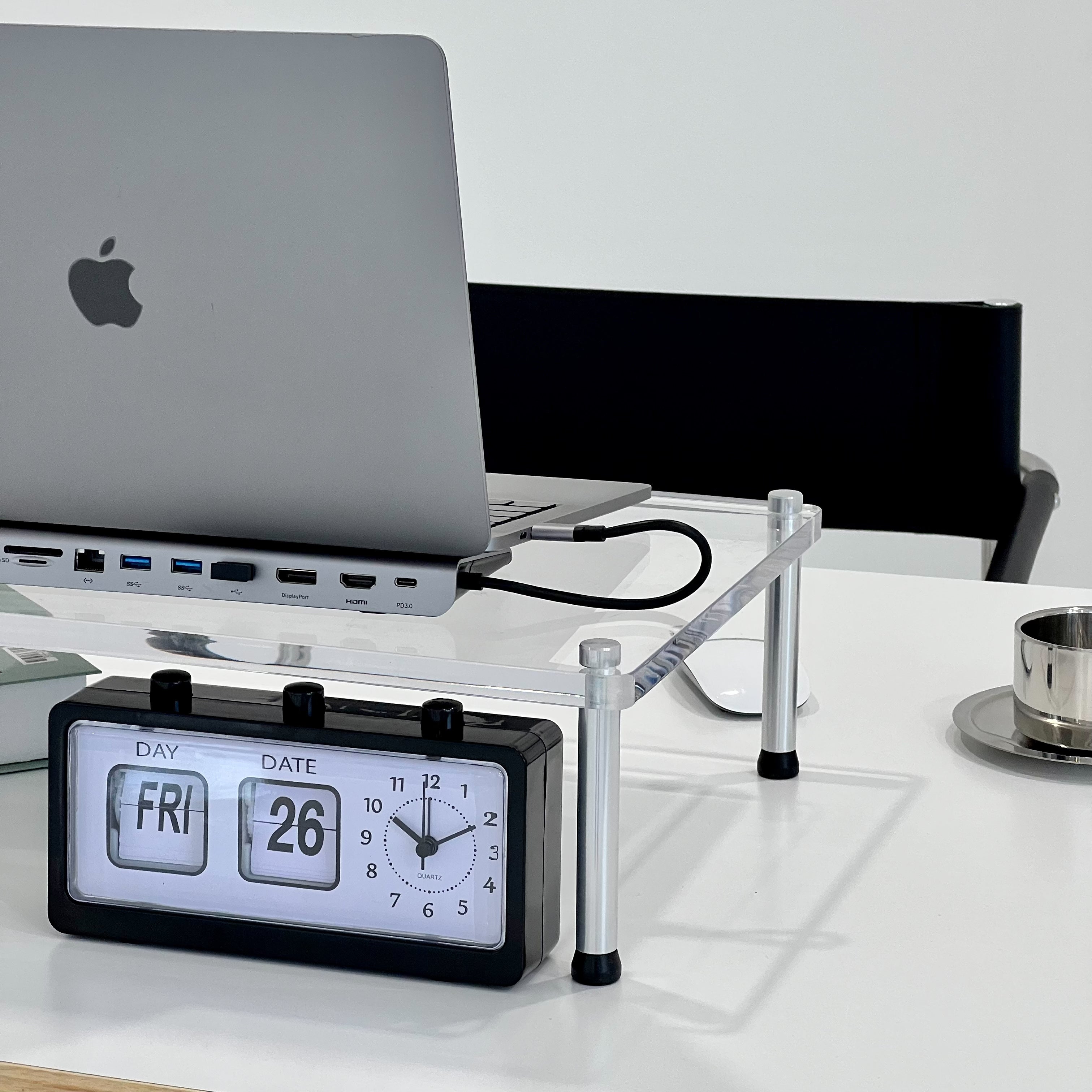 Square pot clock