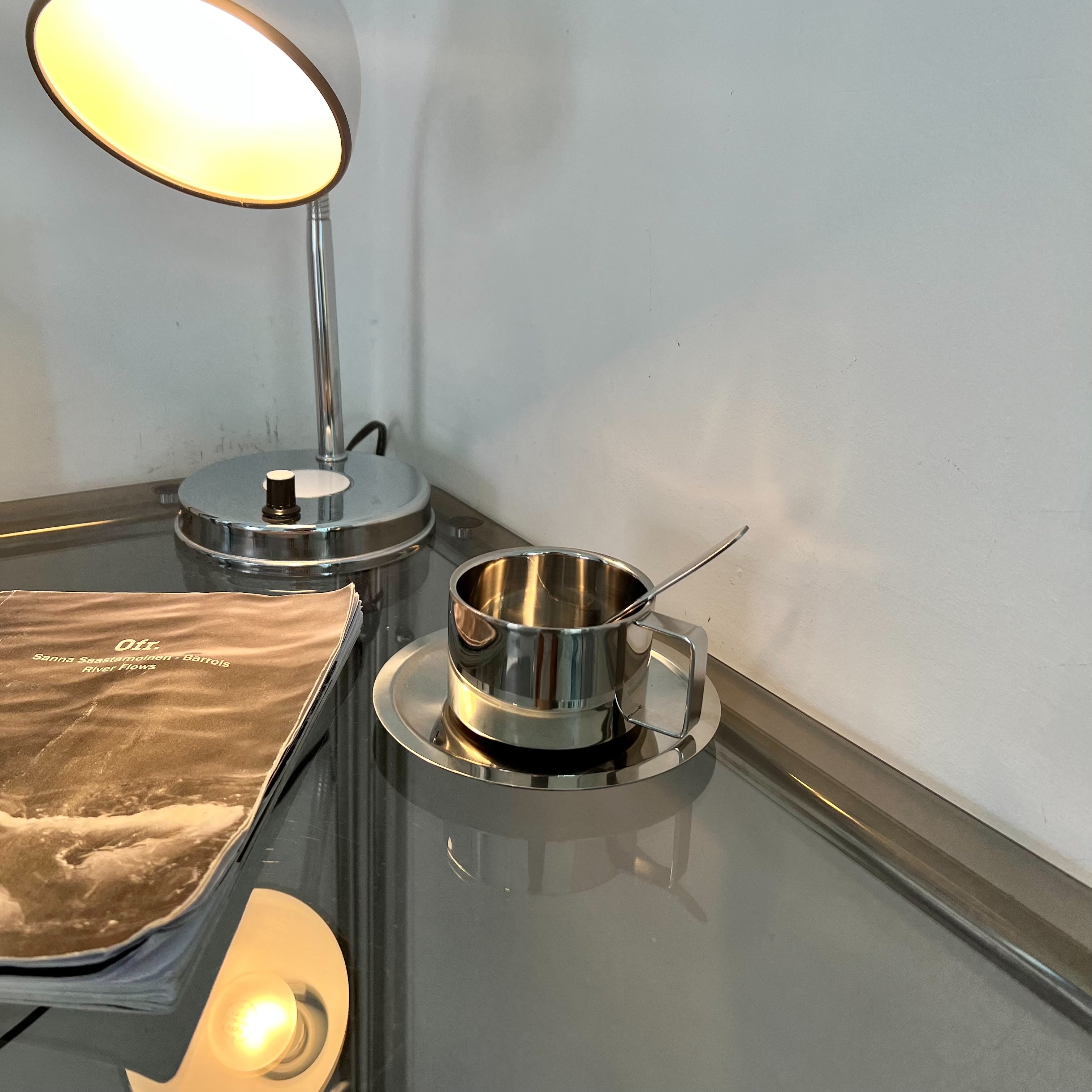 Stainless modern cup set