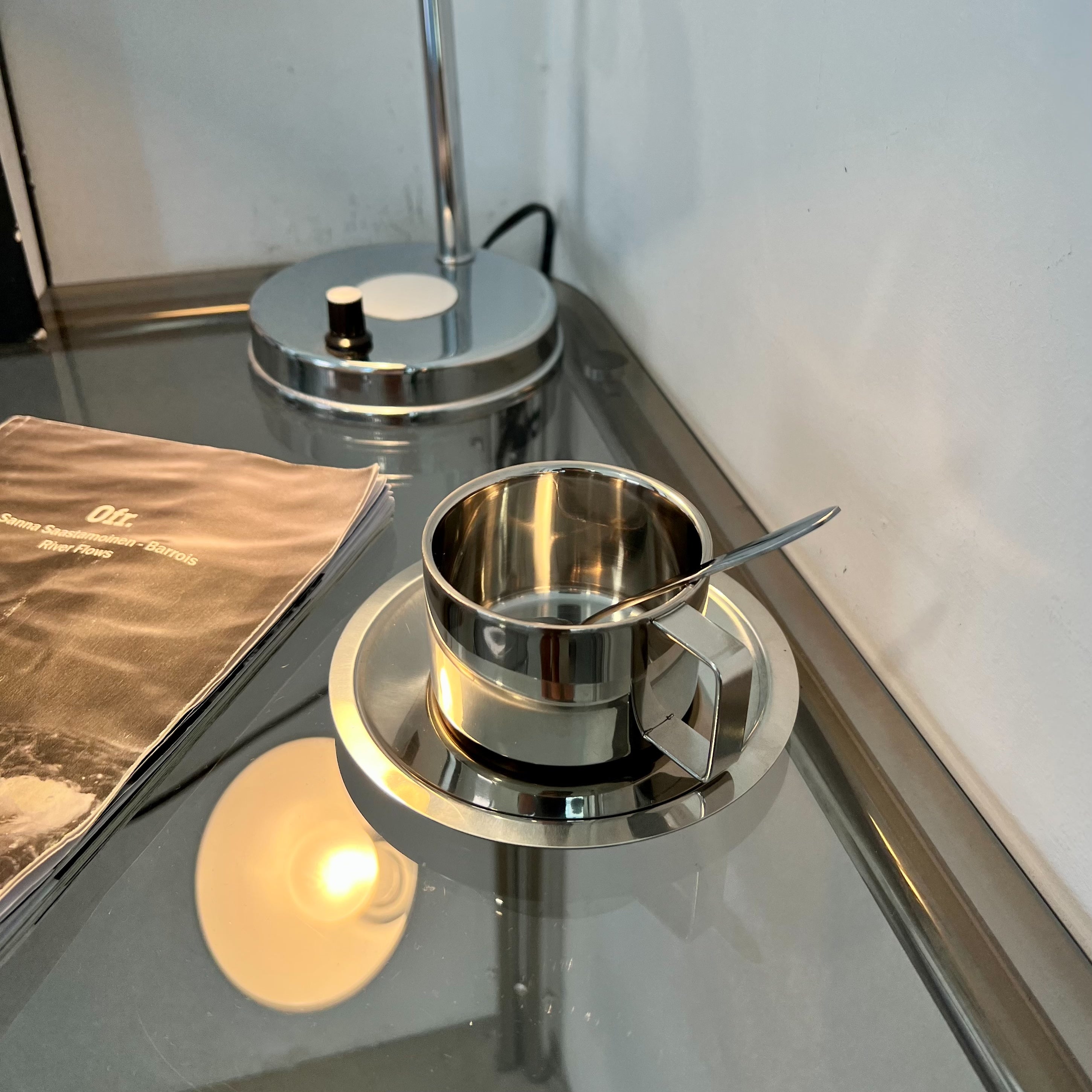 Stainless modern cup set