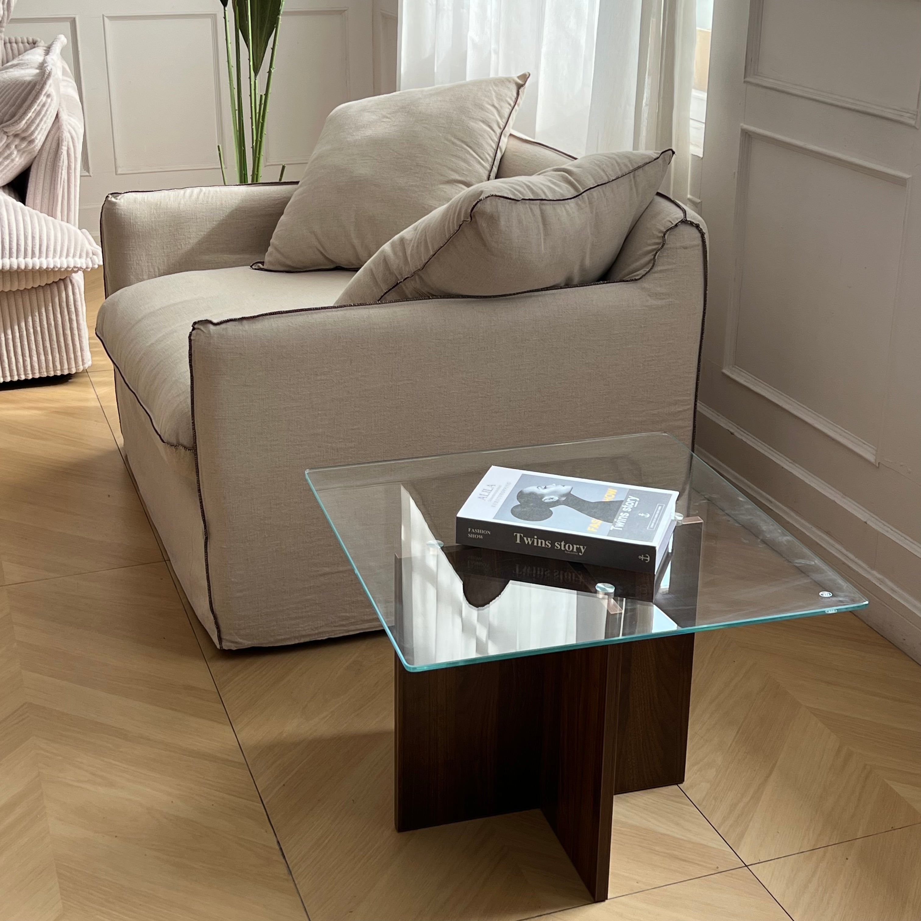 T40 Glasswood low table