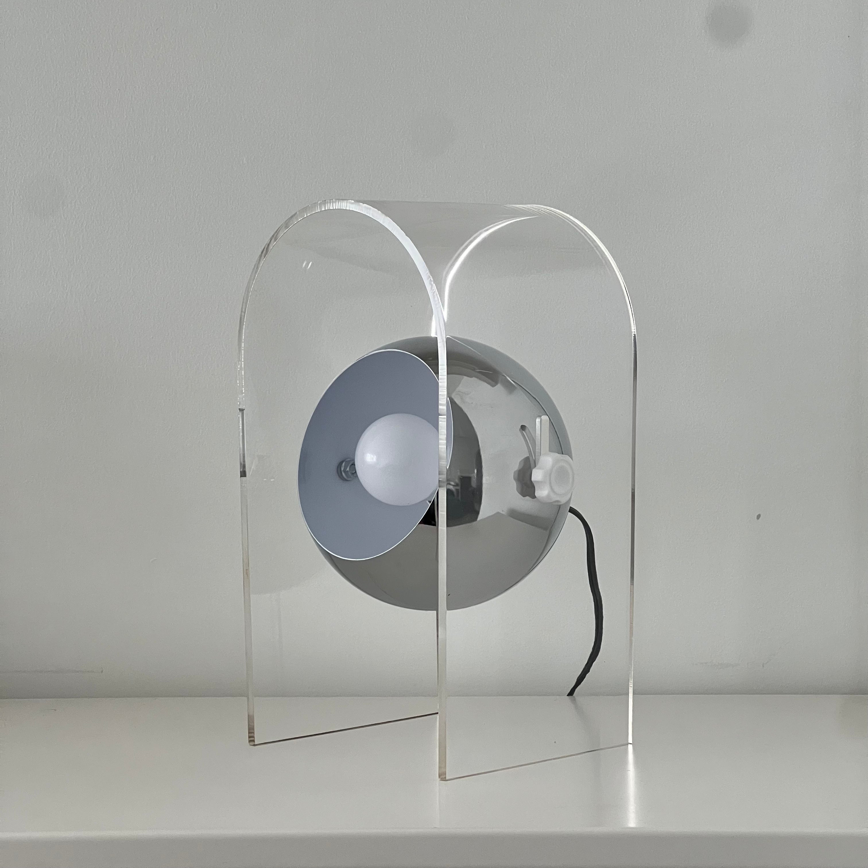 Studio move lamp