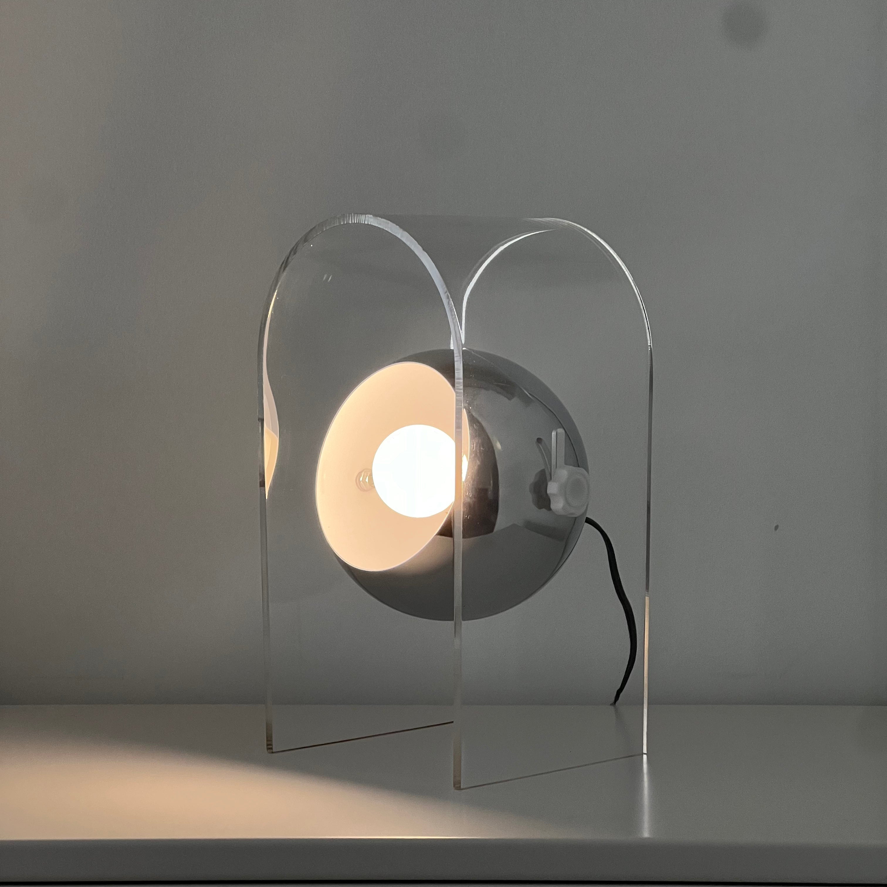 Studio move lamp