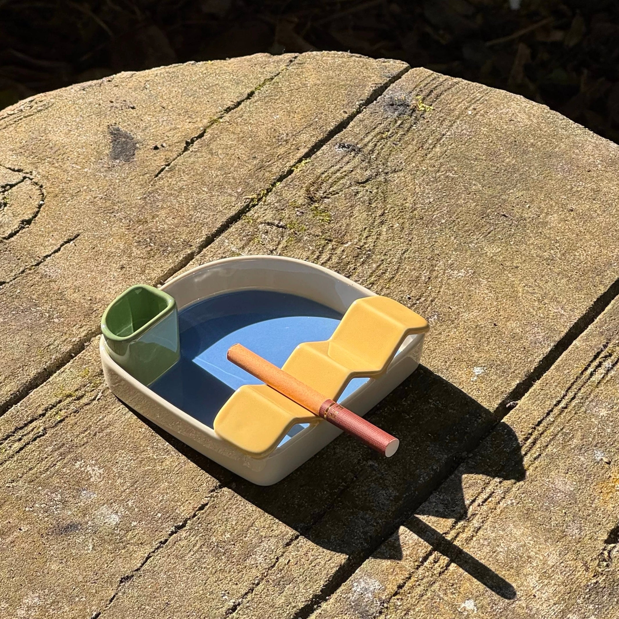 Yard ashtray