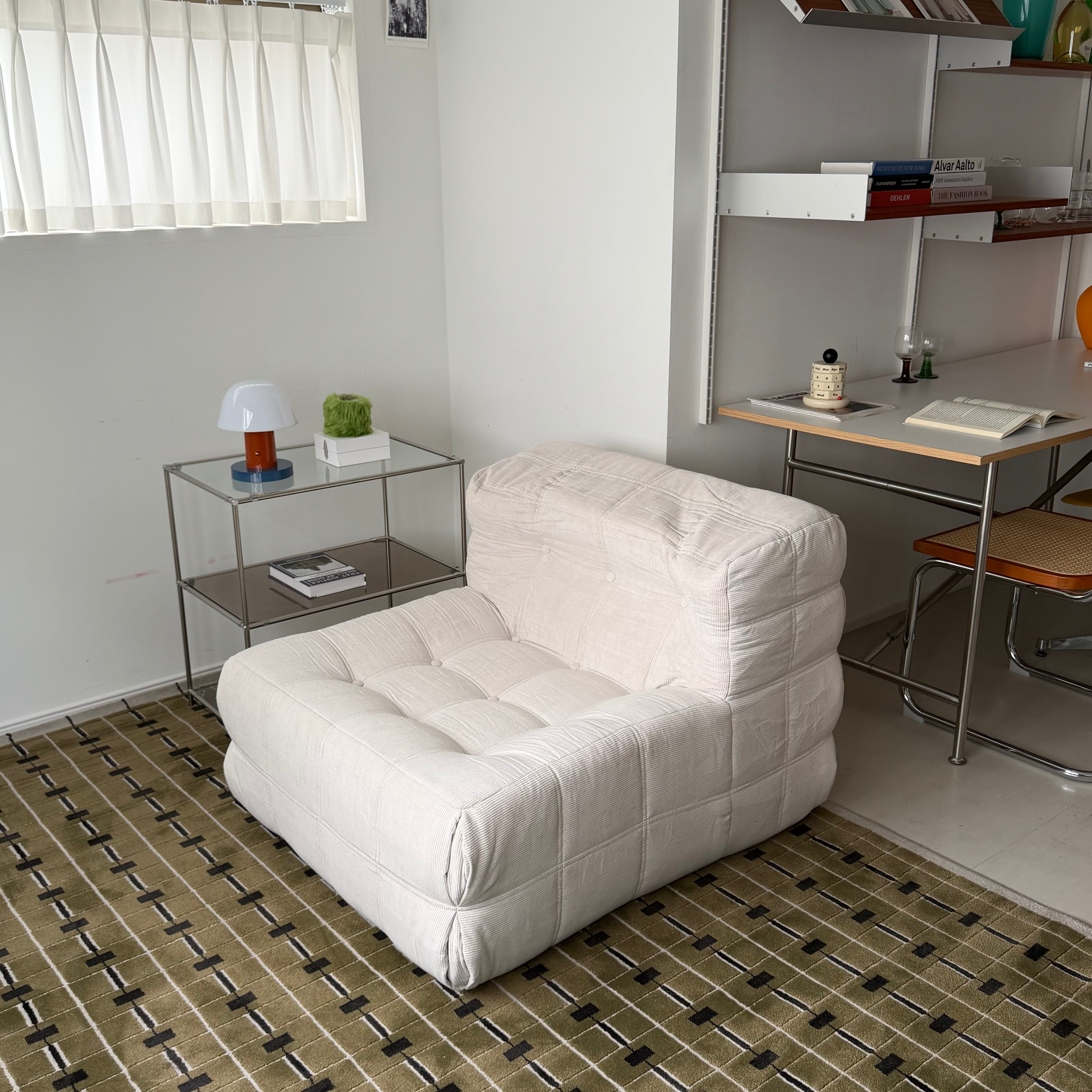 To-fu sofa