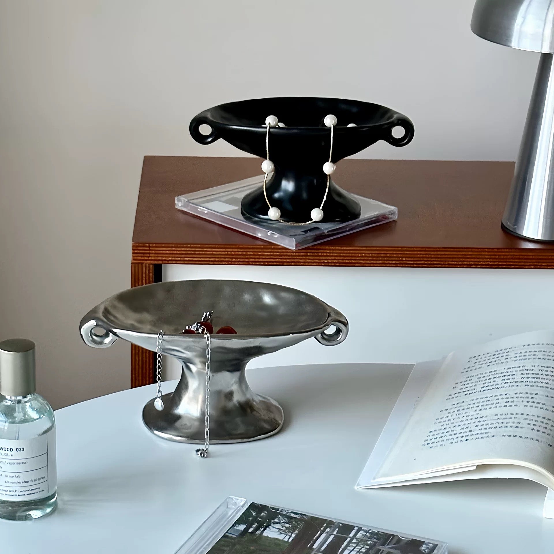 Magic lamp tray