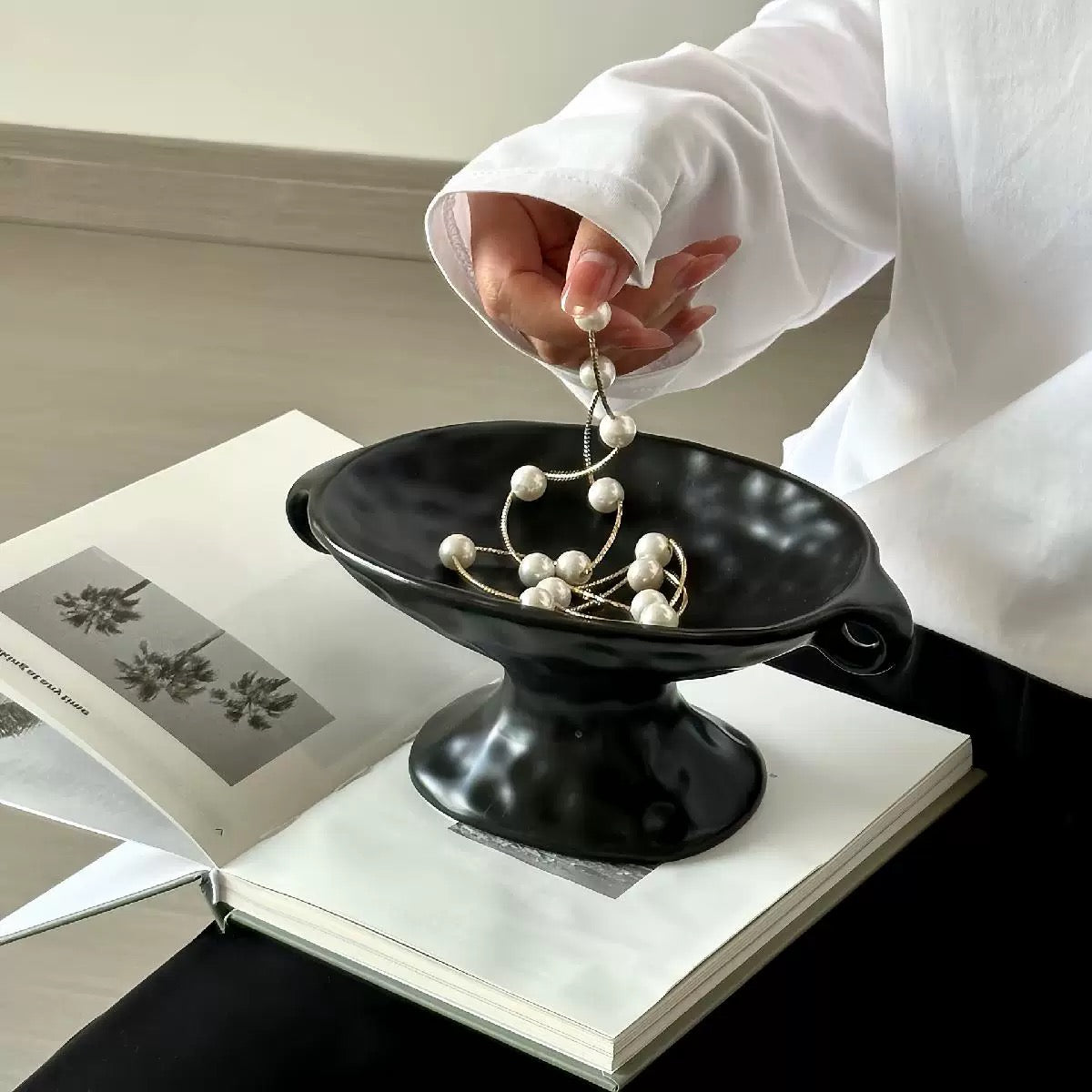 Magic lamp tray