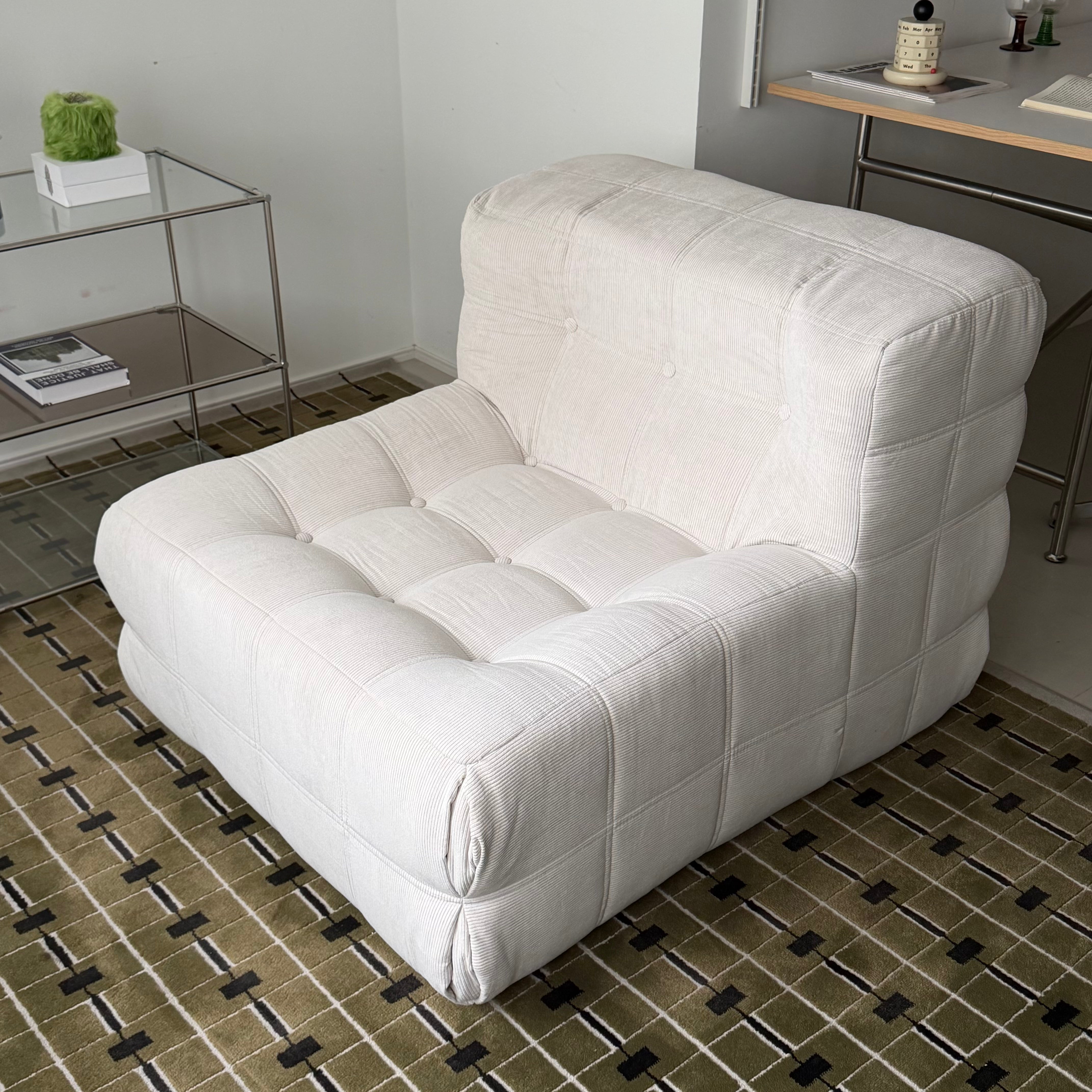 To-fu sofa