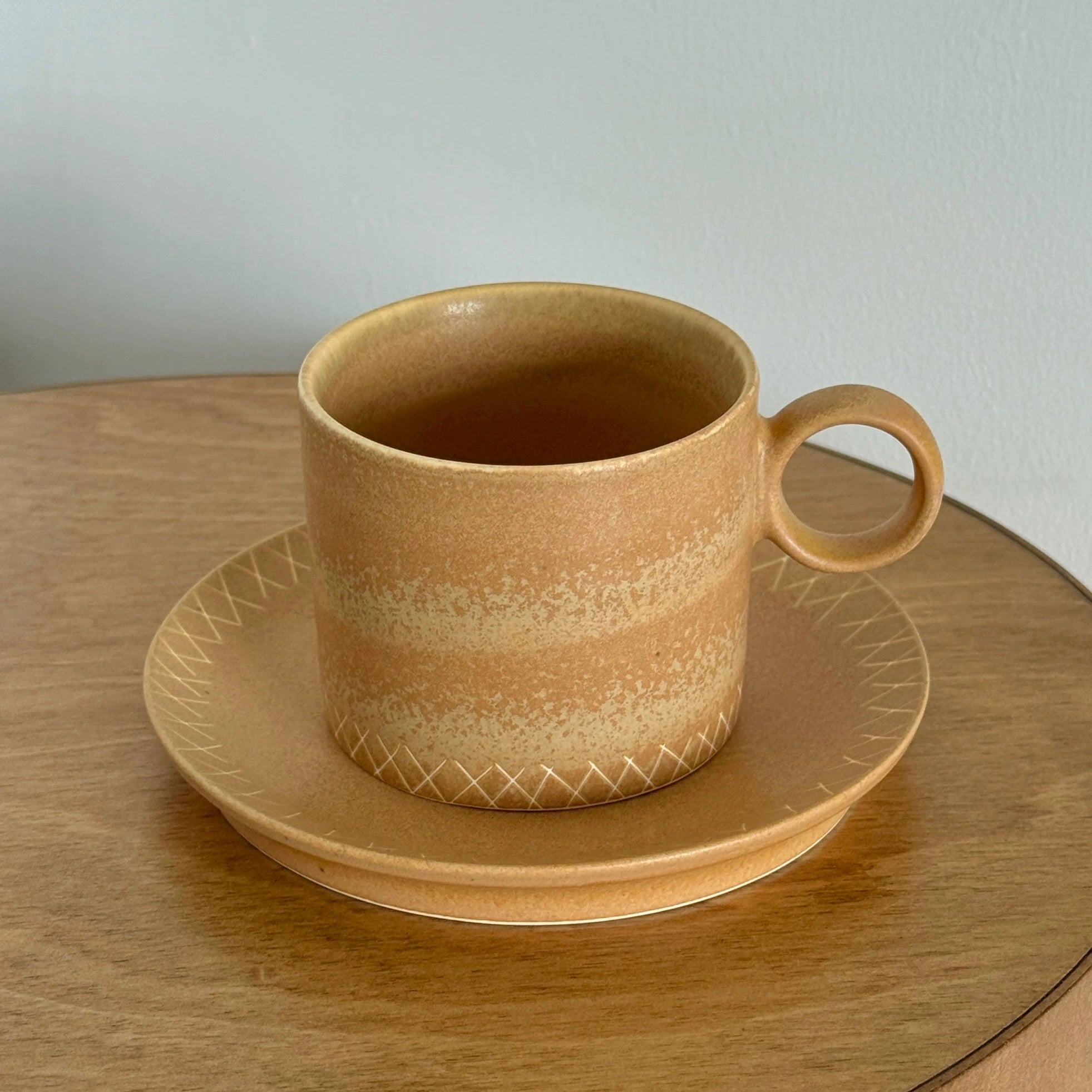 Style mug saucer set