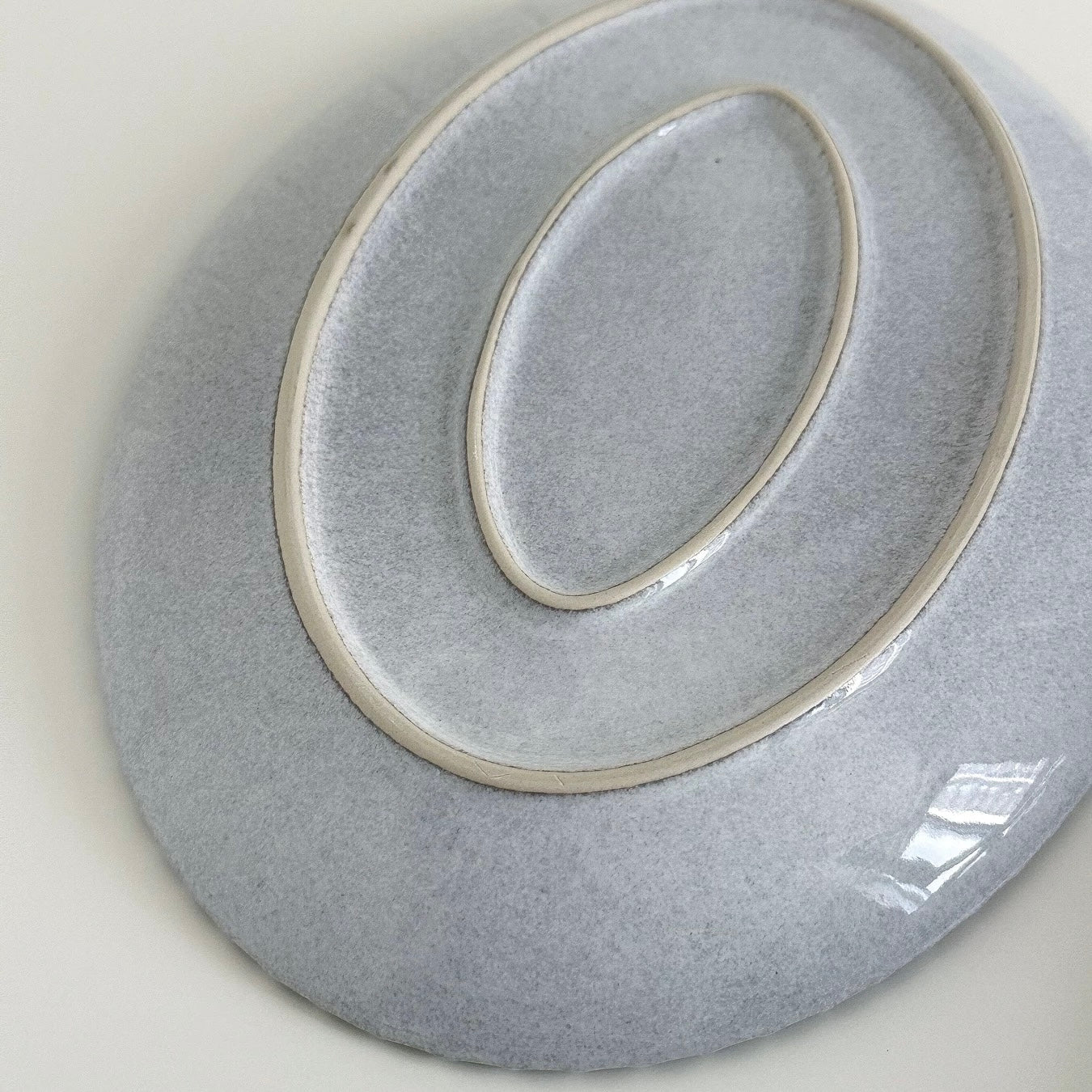 Dot frame plate