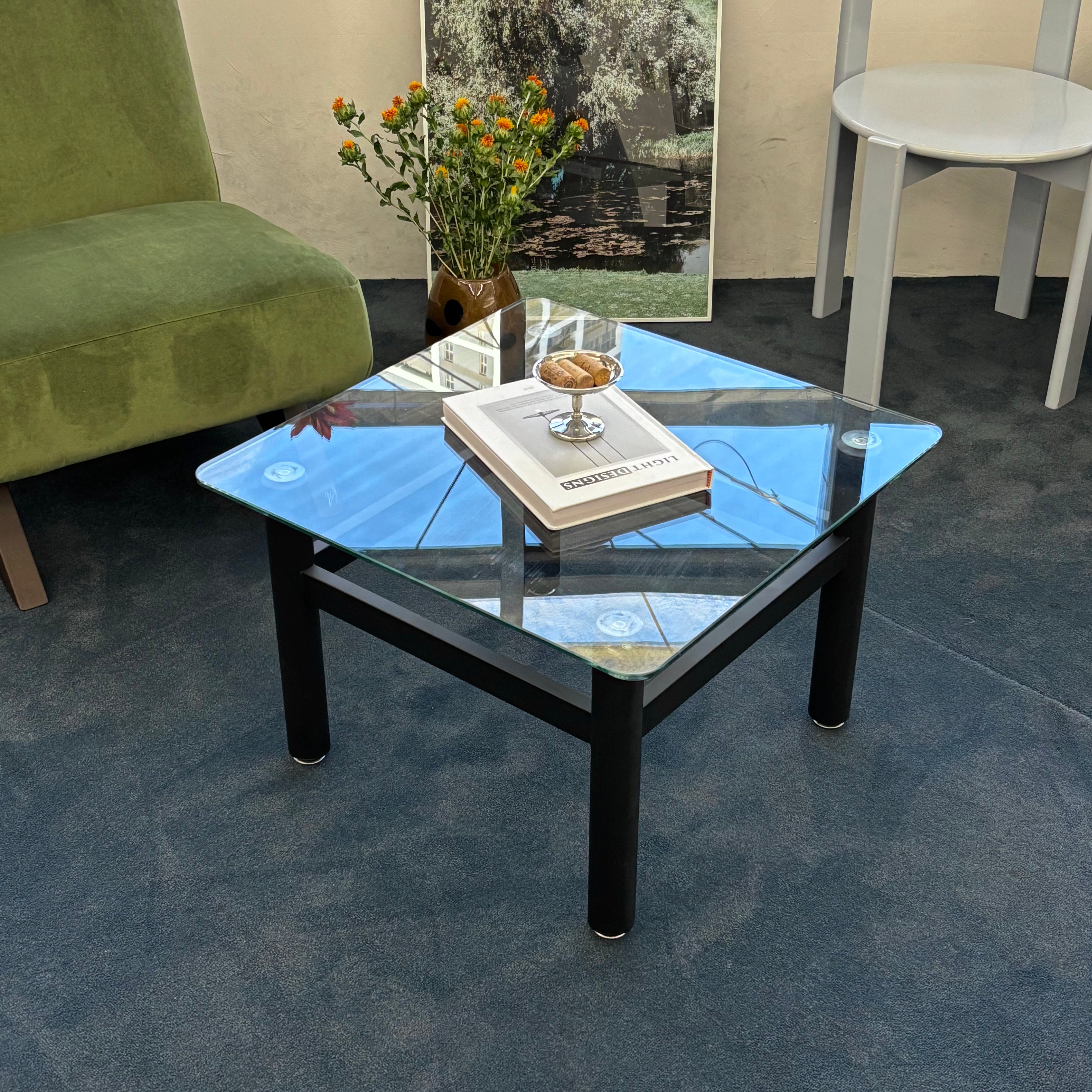 Squareglass low table