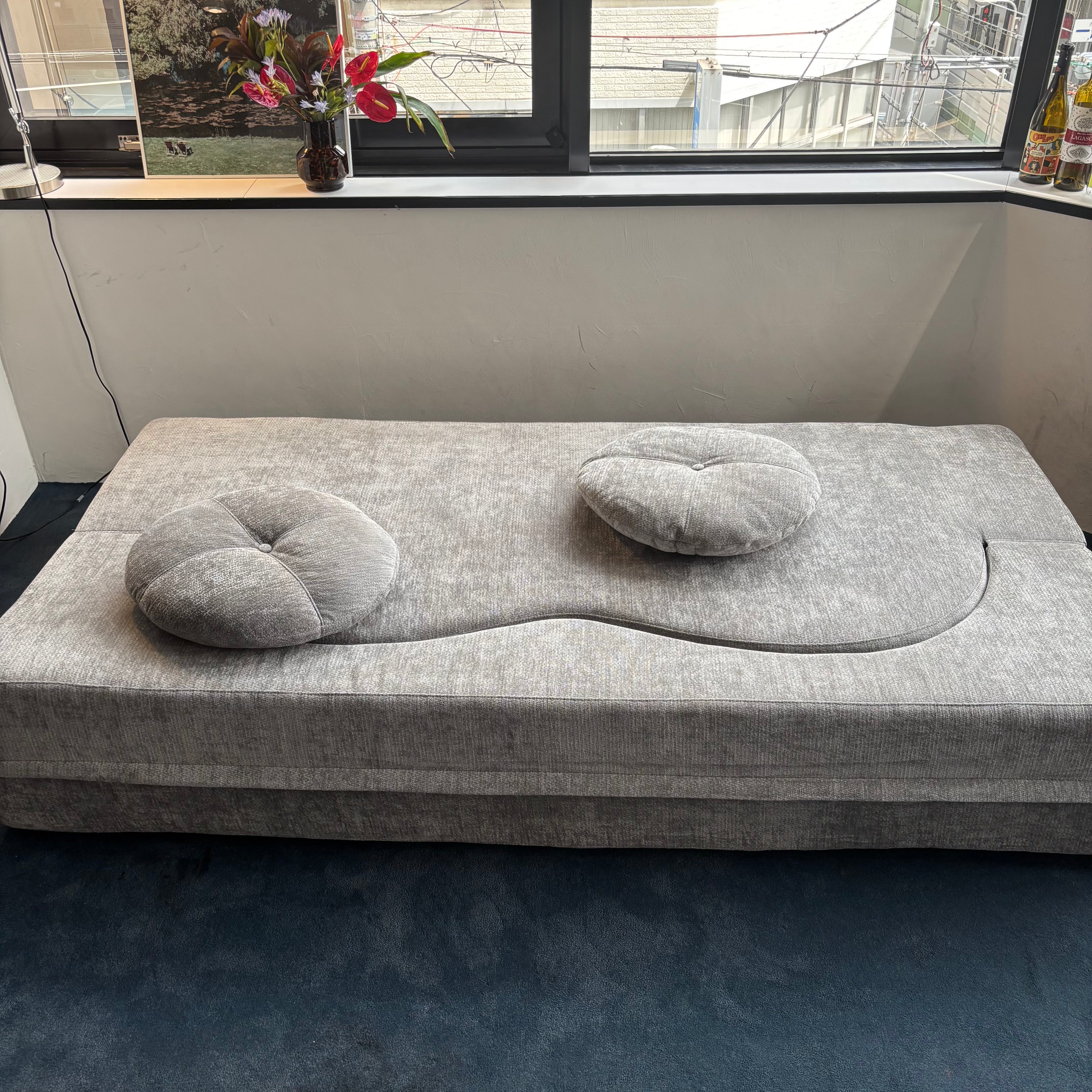 Wavy bed sofa