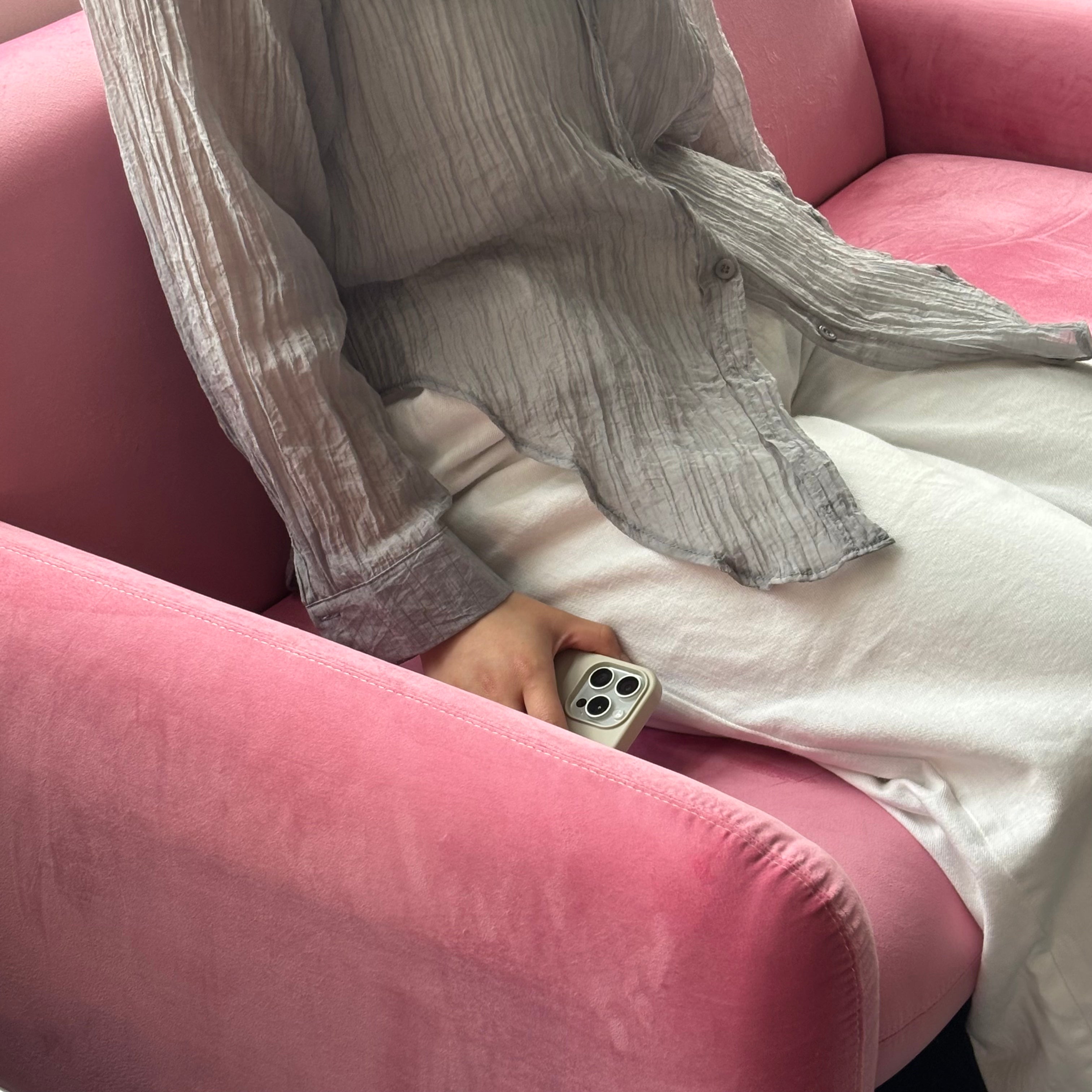 H moment sofa